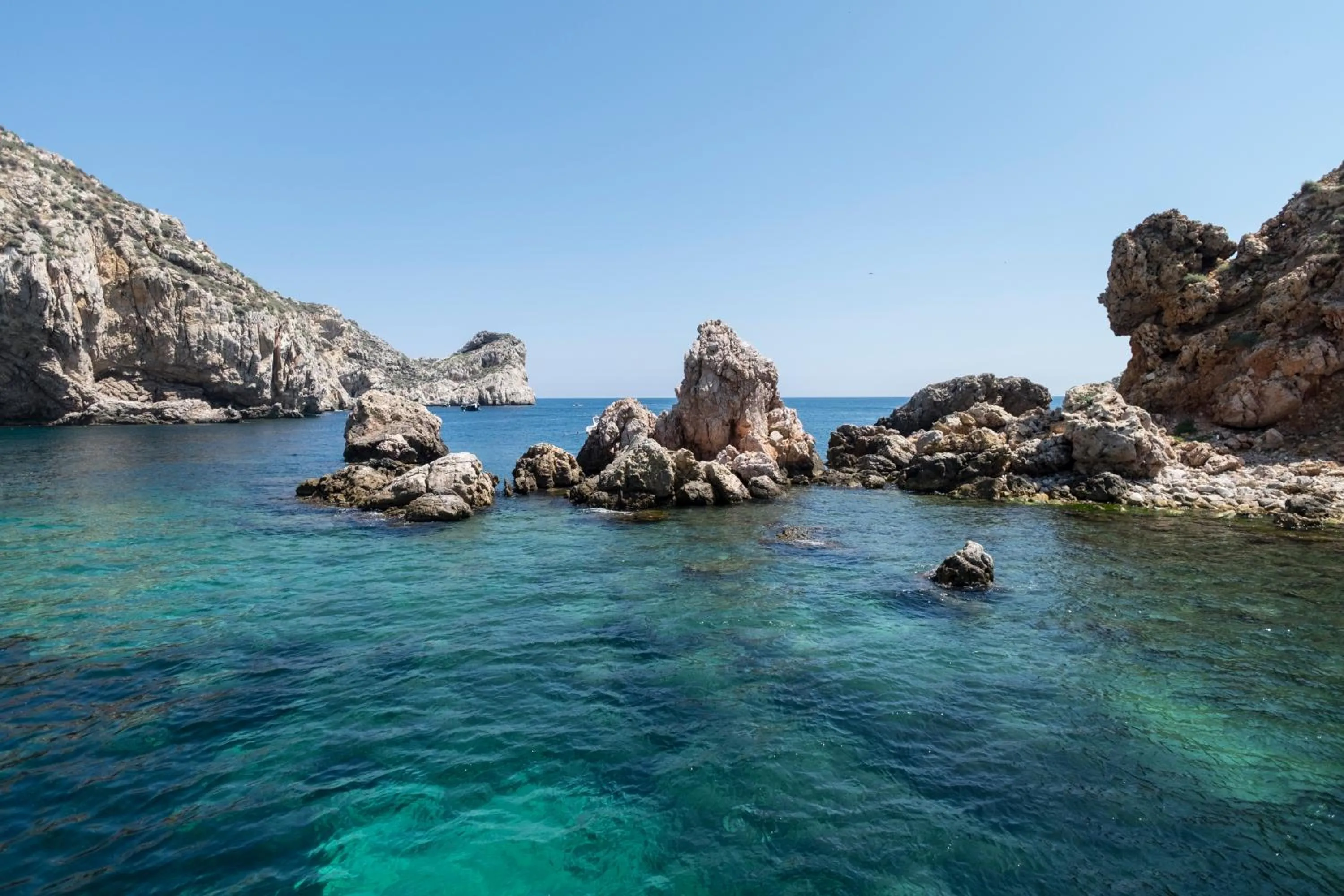 Beach in Hotel Coral Boutique by gaiarooms