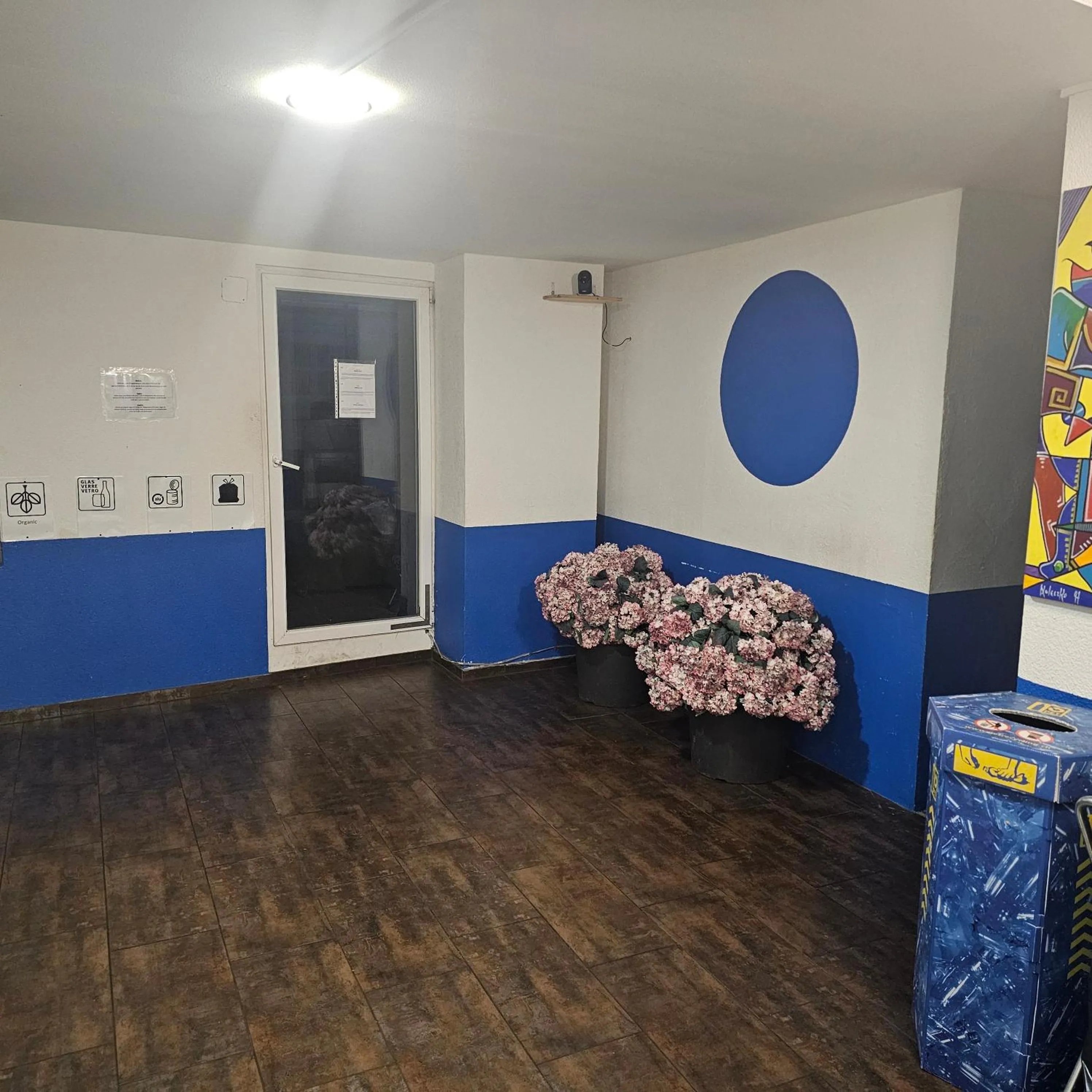 Stay2Night City Center Hostel Self Check-In No Reception