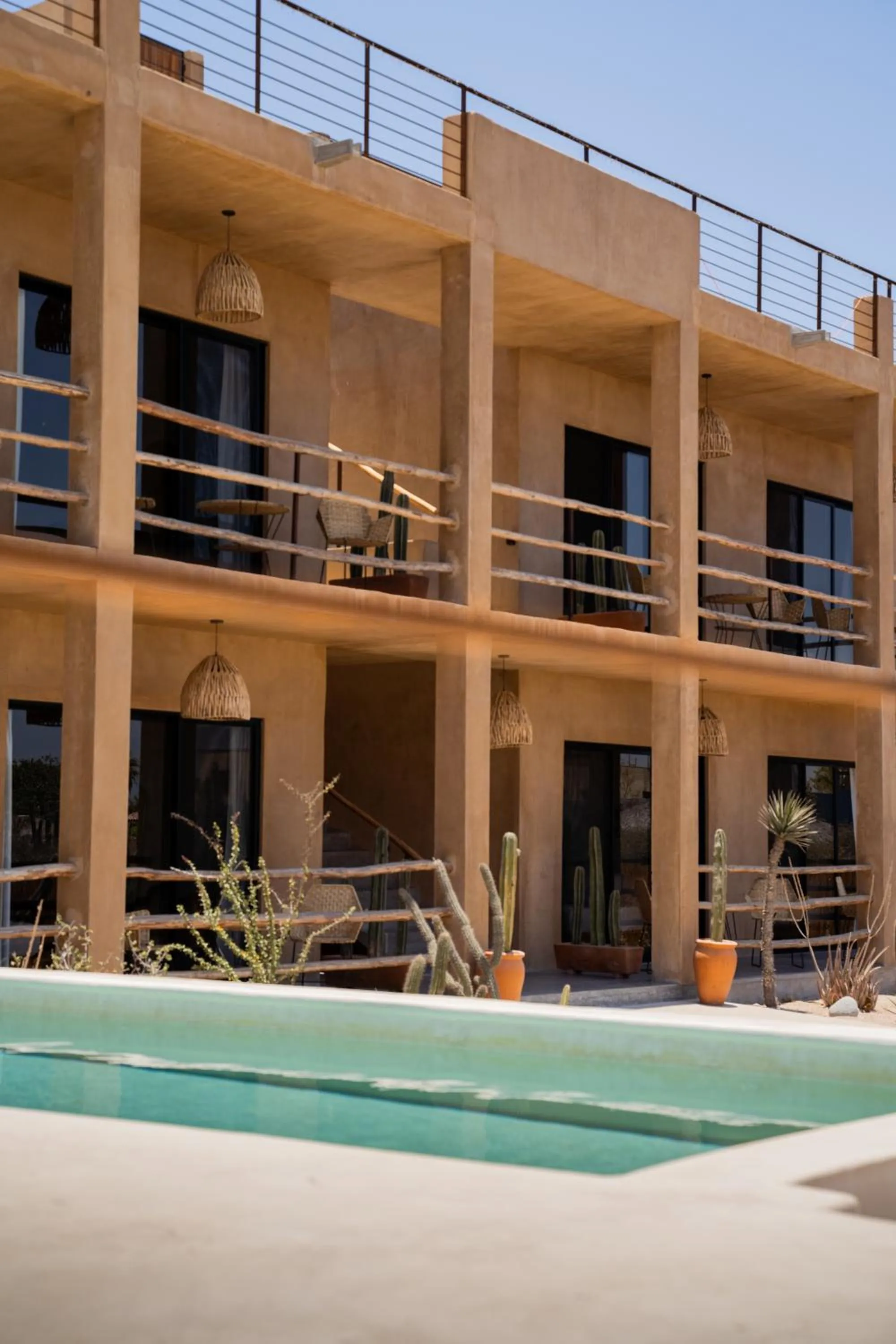 Property building in Baja Temple