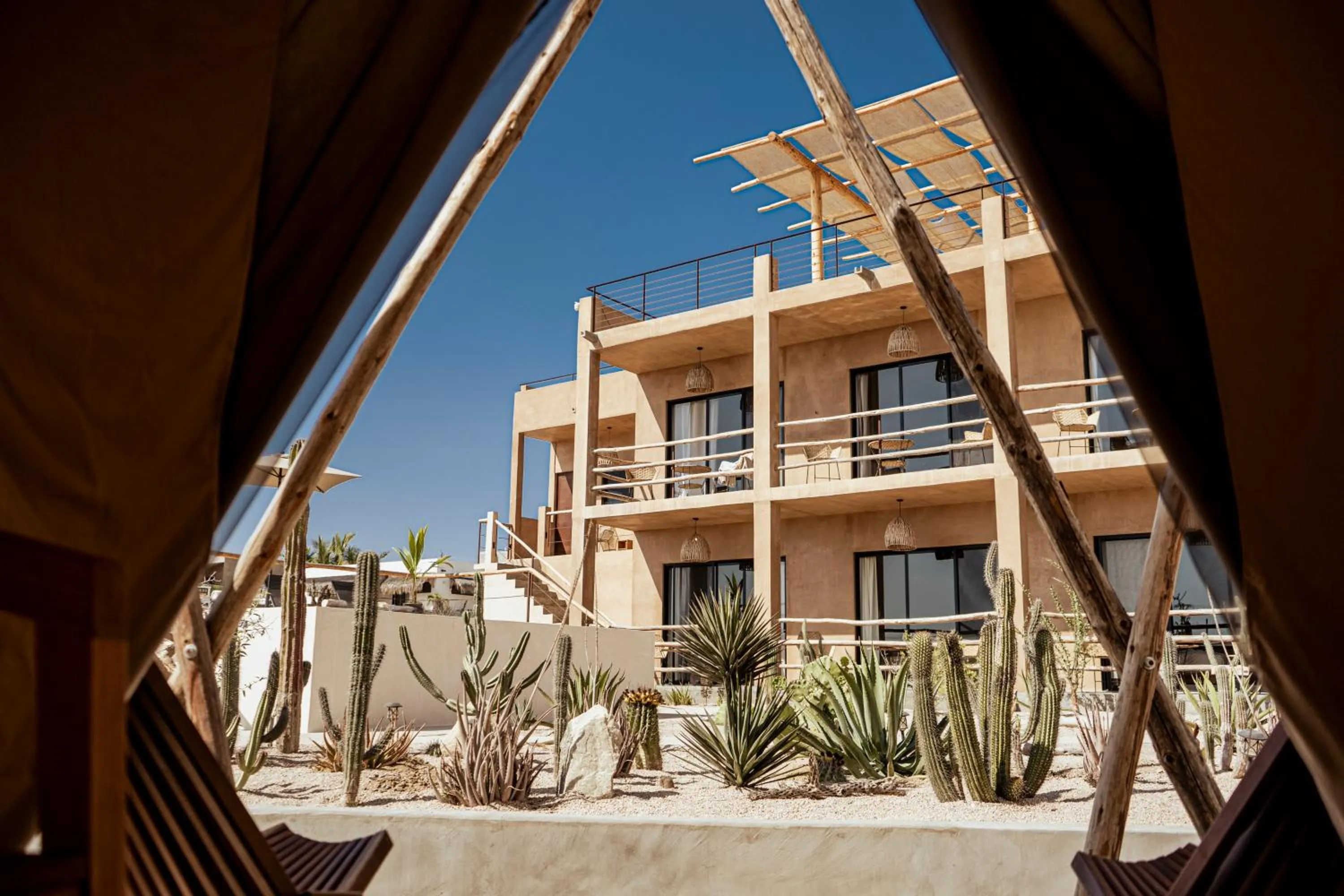 Property building in Baja Temple