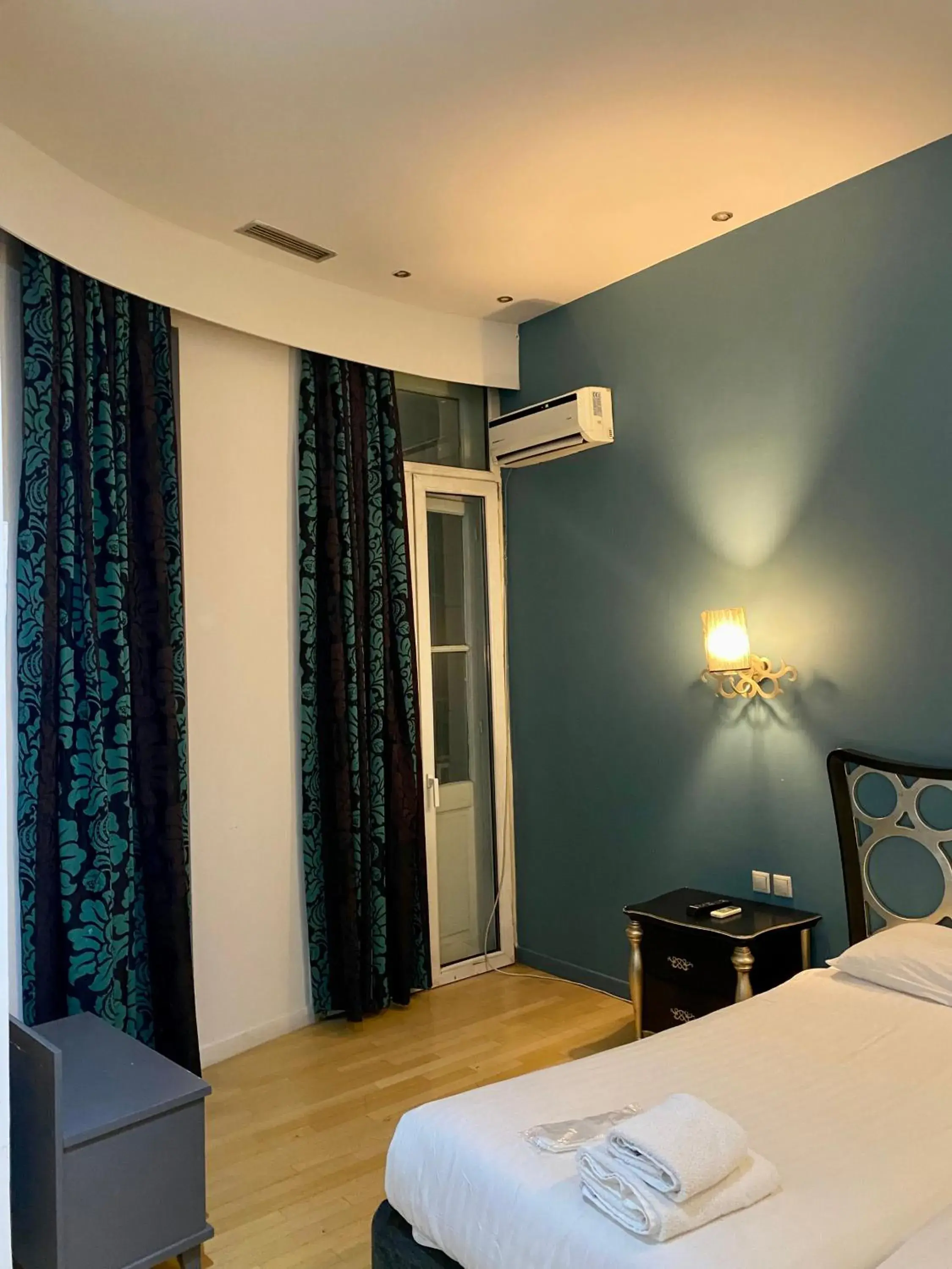 Bedroom, Bed in Art Hotel Athens Bedroom, Bed in Art Hotel Athens