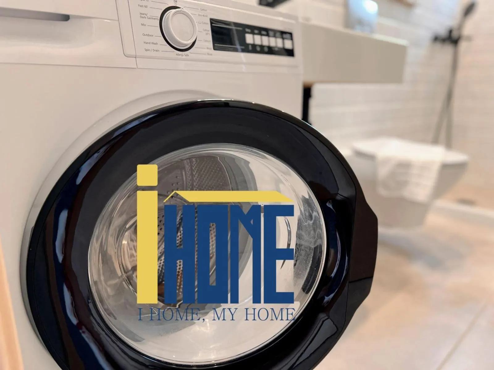 washing machine in Skiathou 12 Contemporary Residences