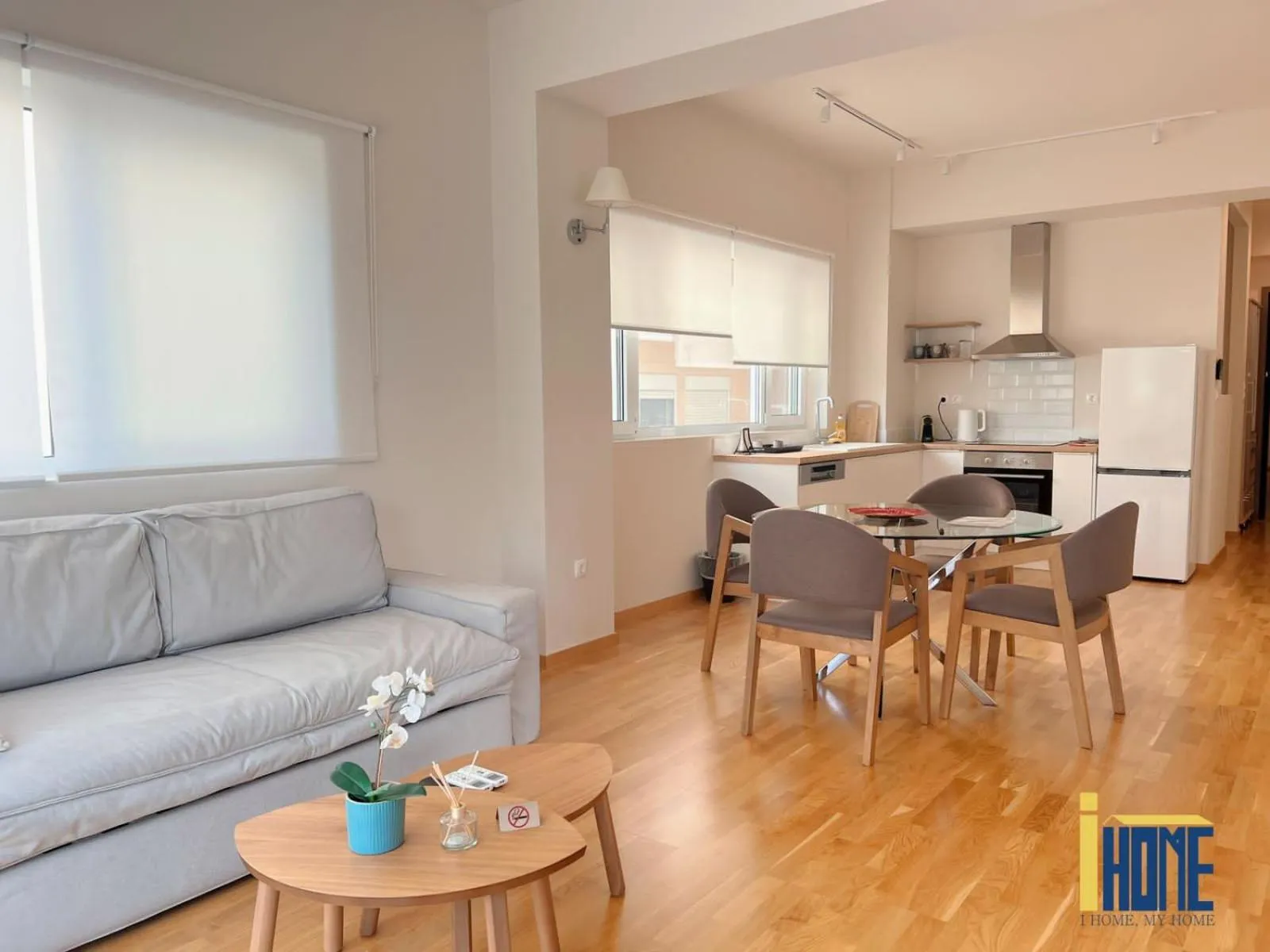 Living room in Skiathou 12 Contemporary Residences