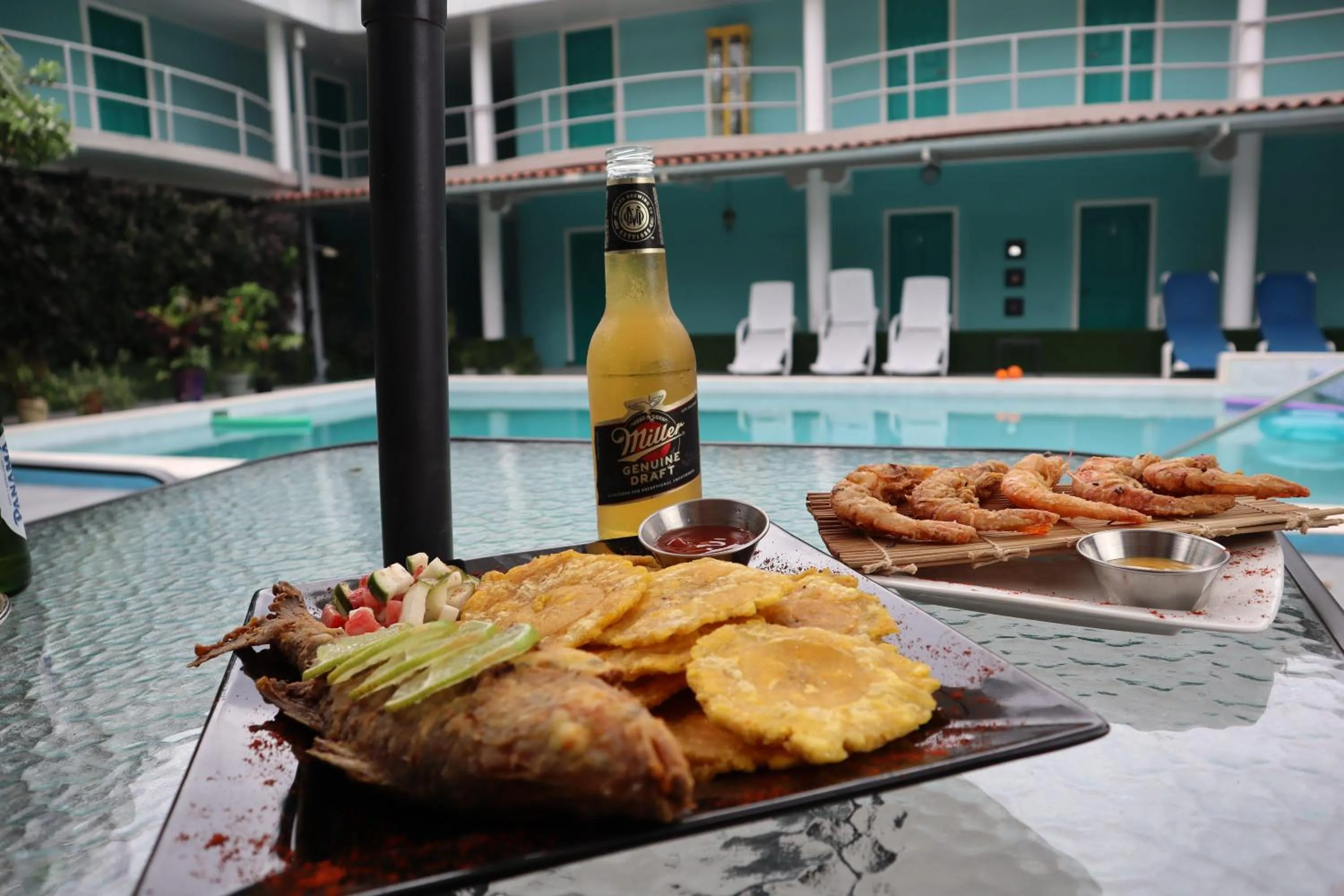 Food and drinks in Pacific Coast Hotel