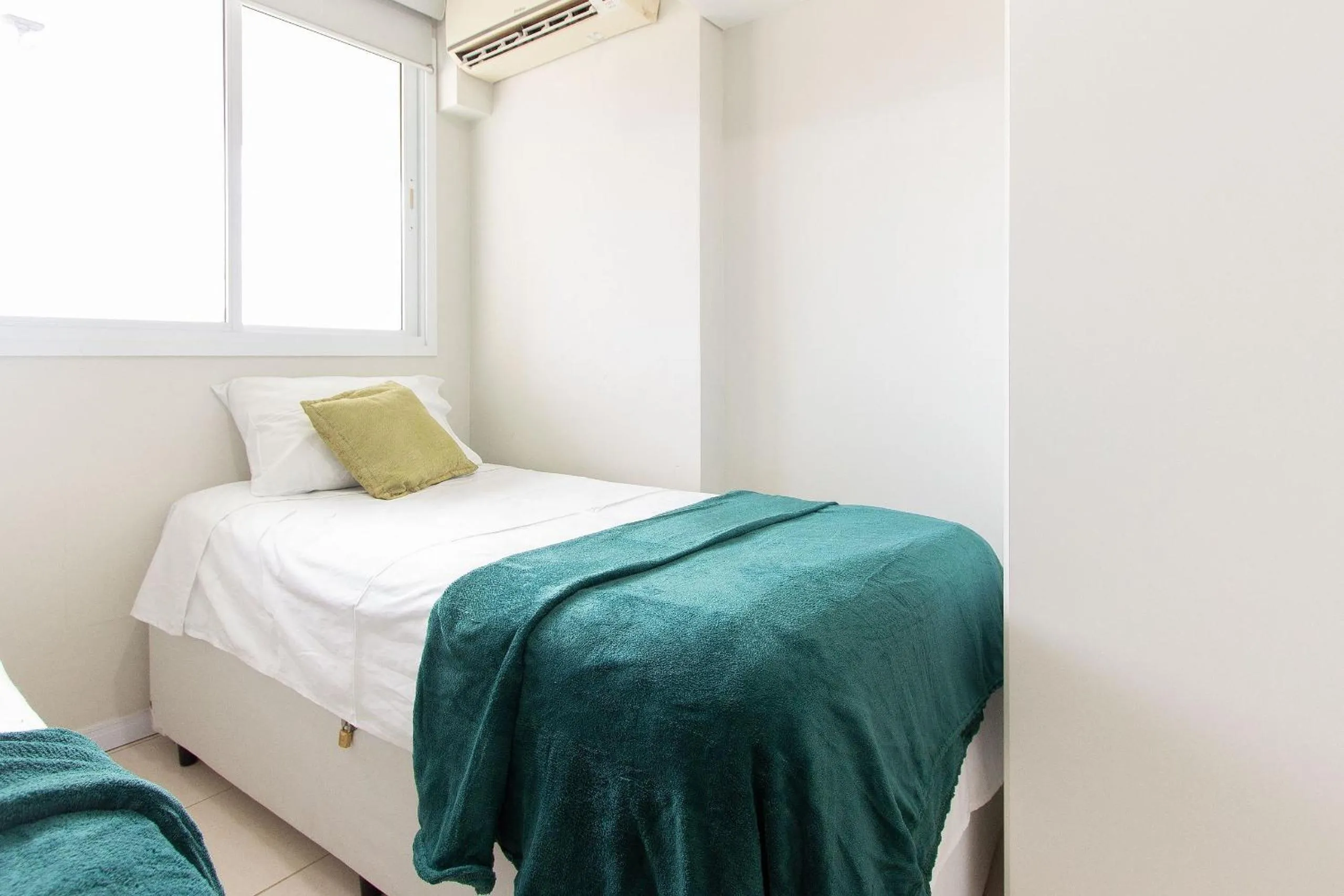 Bed in Confortável apto 2Qtos c/ Varanda e Vista Mar