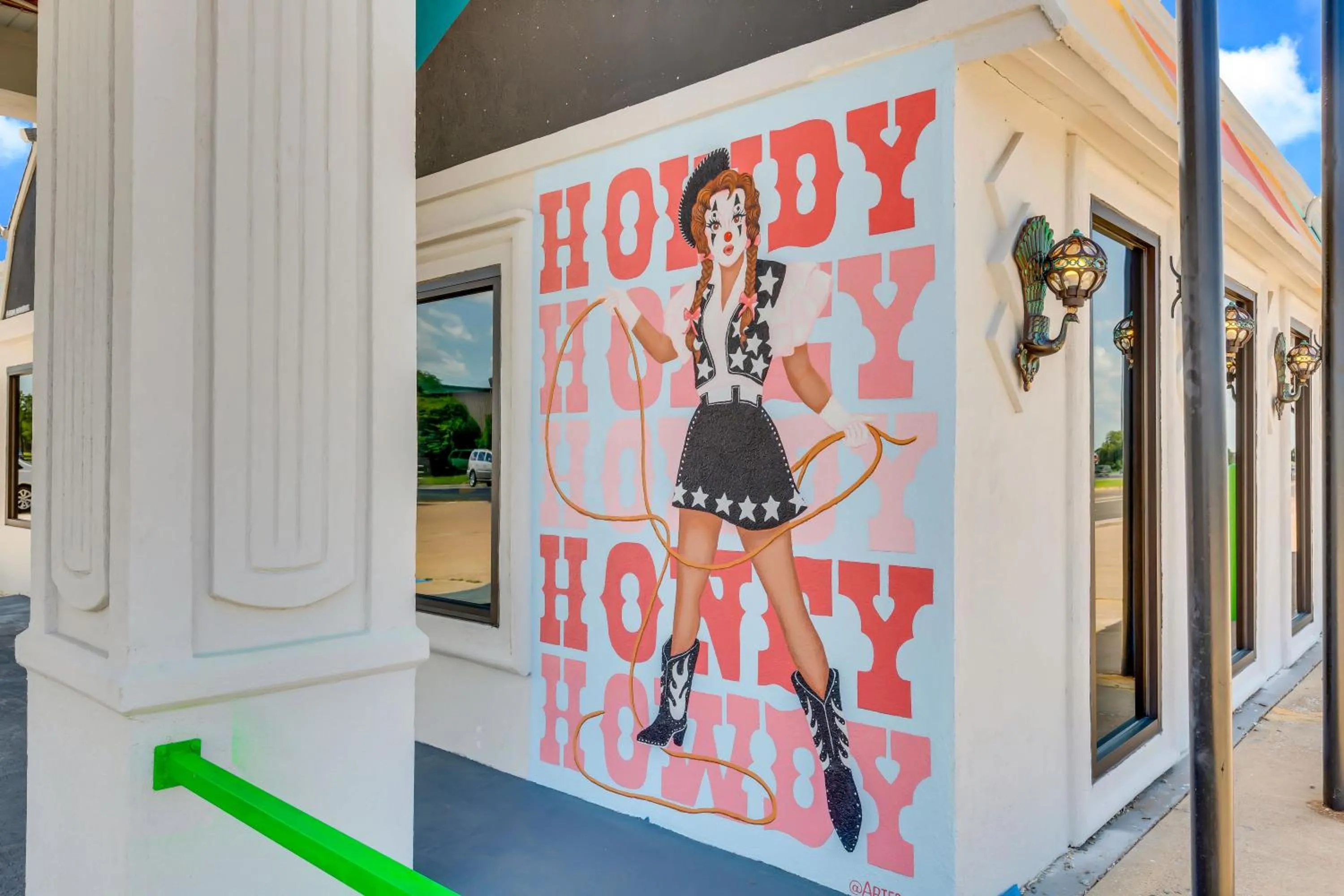 Decorative detail in Hotel McCoy - Art, Libations, Pool Society