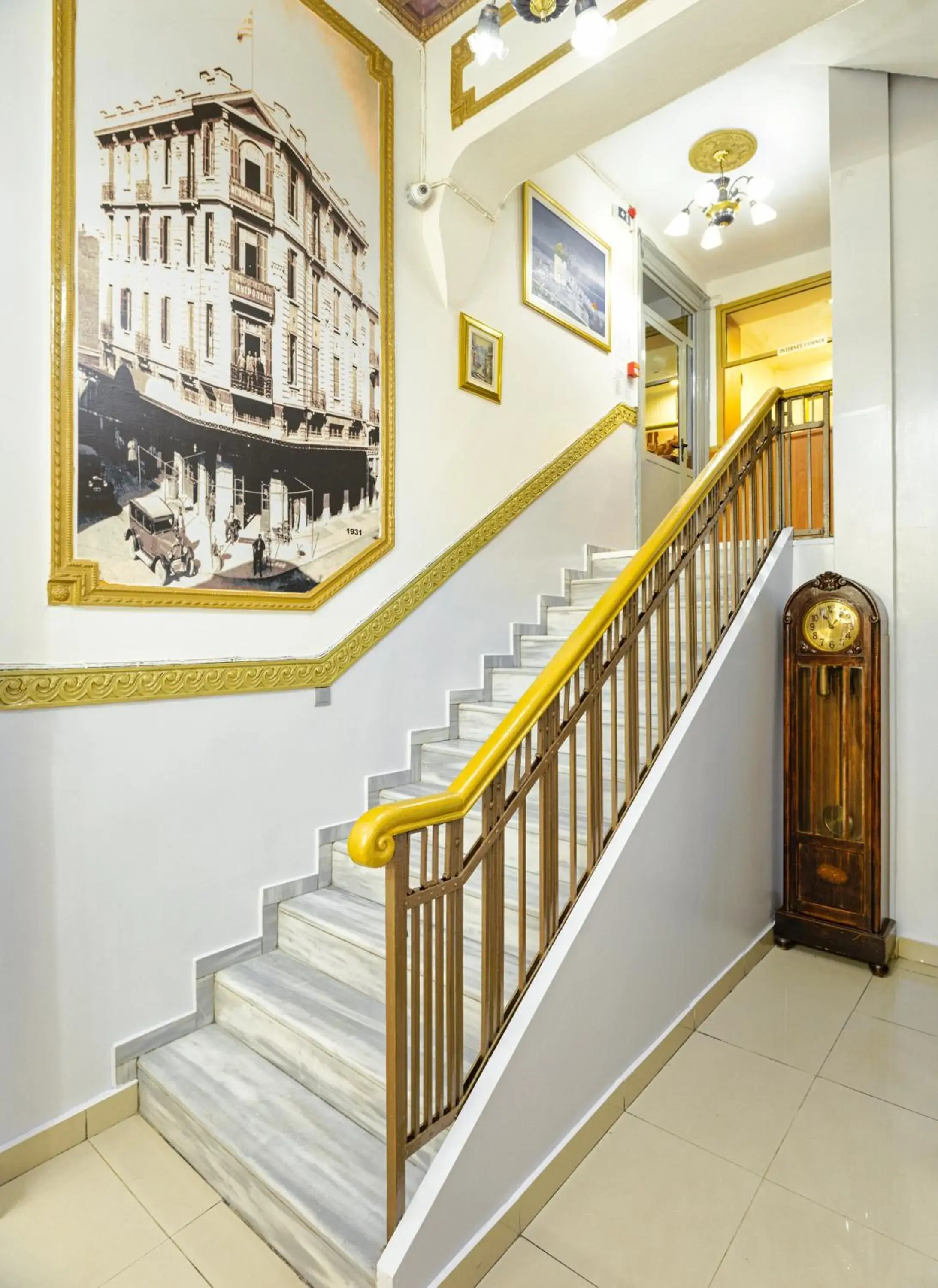 Property building in Nea Metropolis Property building in Nea Metropolis