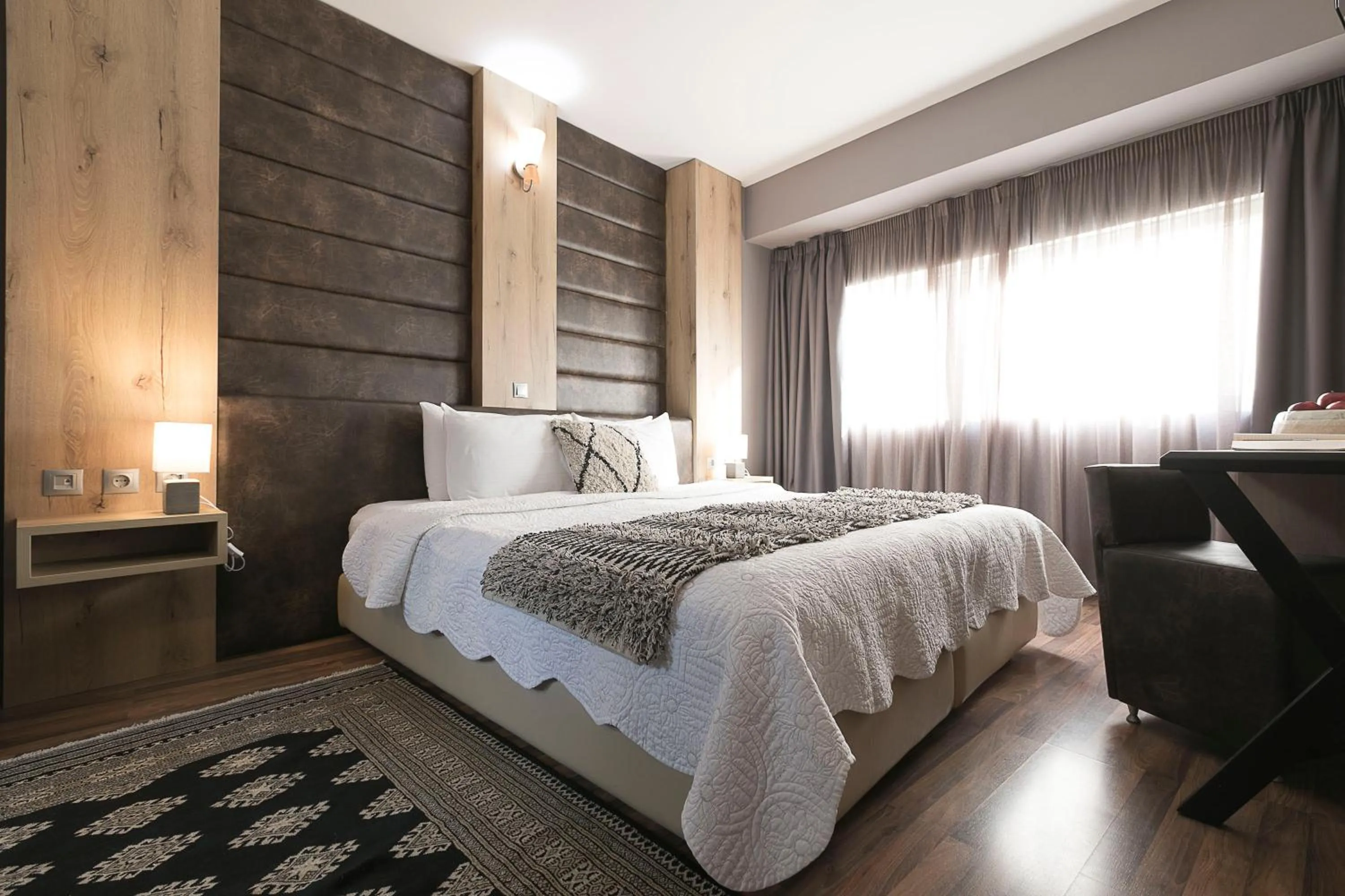 Bedroom, Bed in Plaza Hotel, Philian Hotels and Resorts