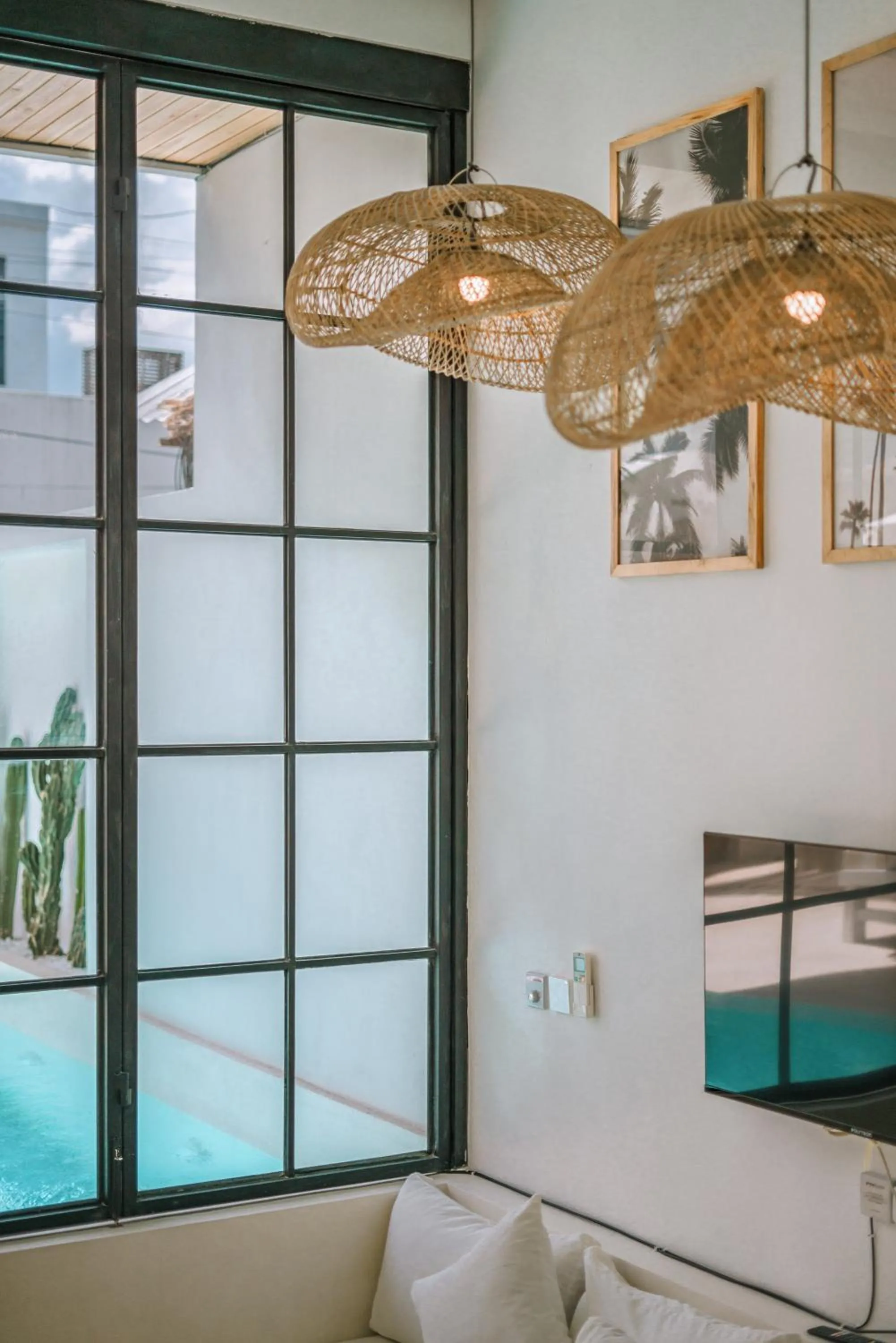 Bed in Villa Sunset and Sunrise - 2BR elegant villa in Central Canggu