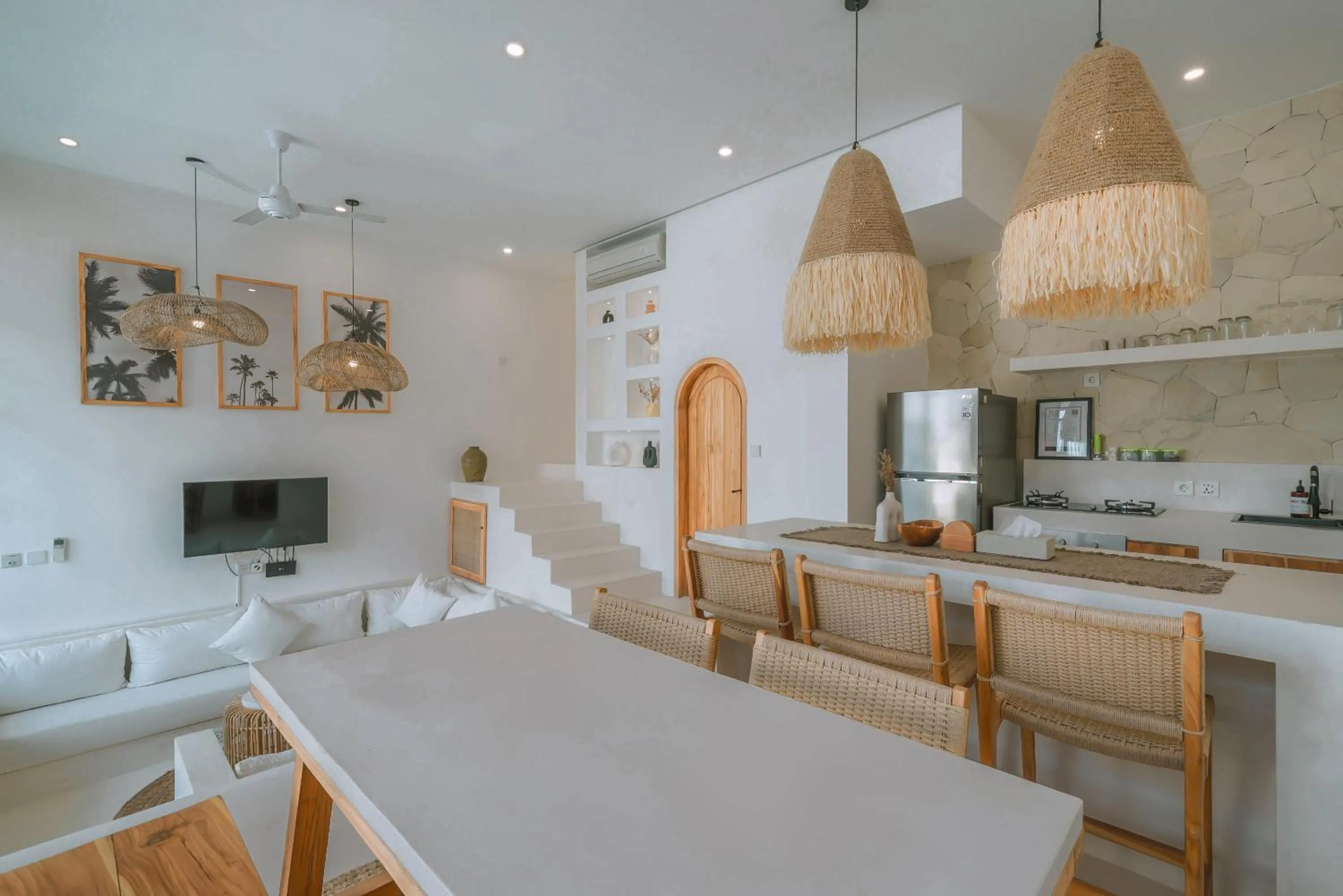 Villa Sunset and Sunrise - 2BR elegant villa in Central Canggu