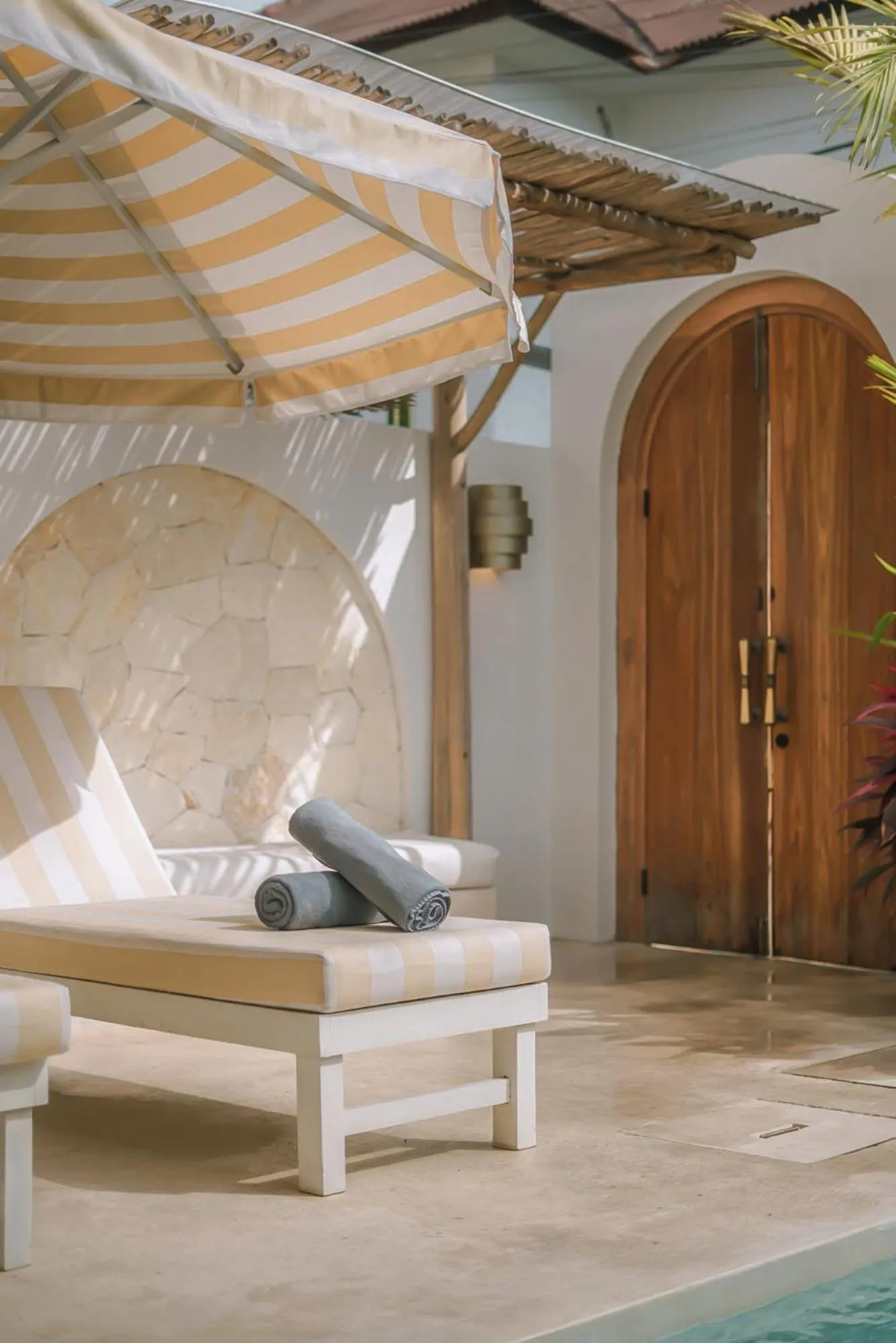 Villa Sunset and Sunrise - 2BR elegant villa in Central Canggu