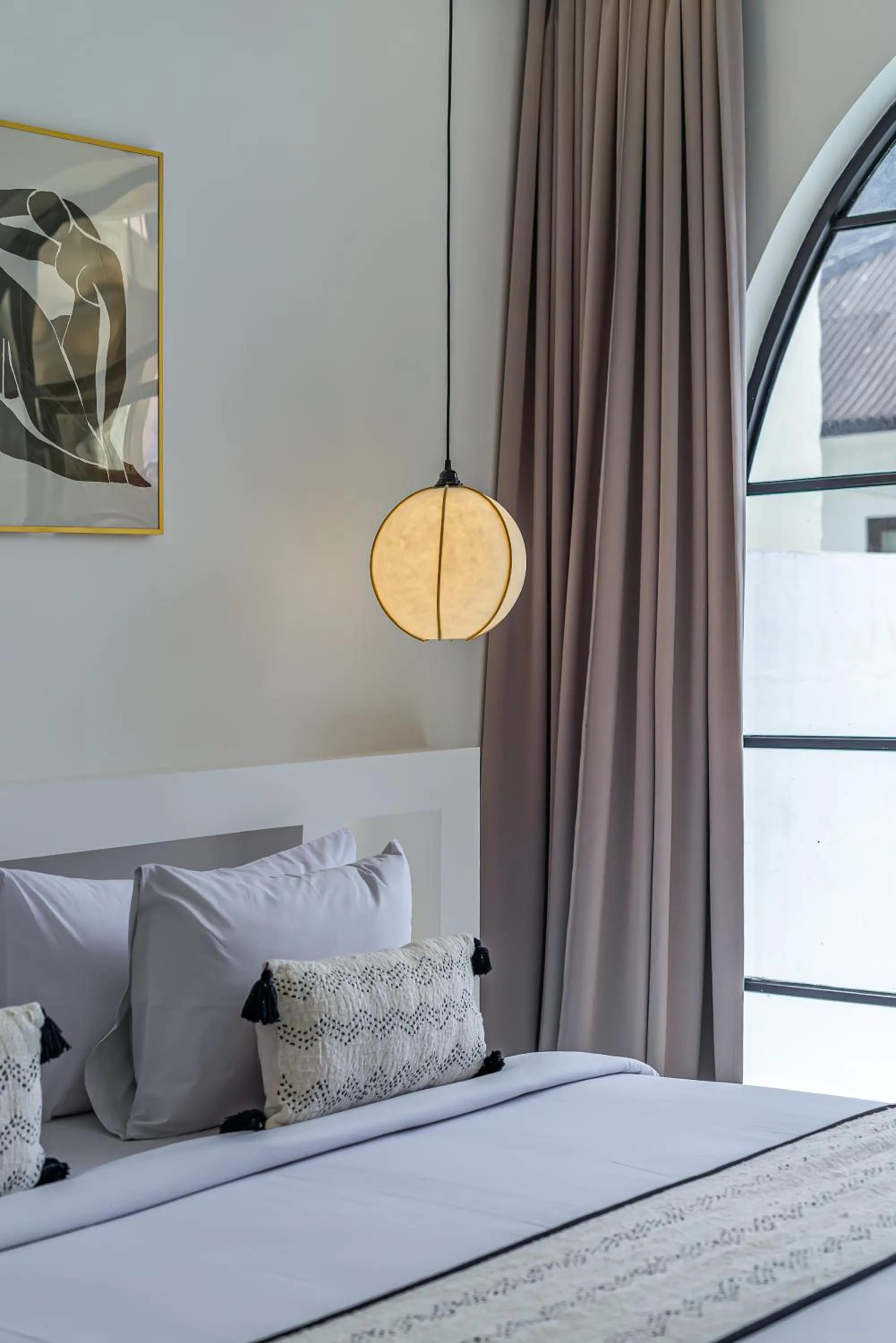 Bed in Villa Sunset and Sunrise - 2BR elegant villa in Central Canggu