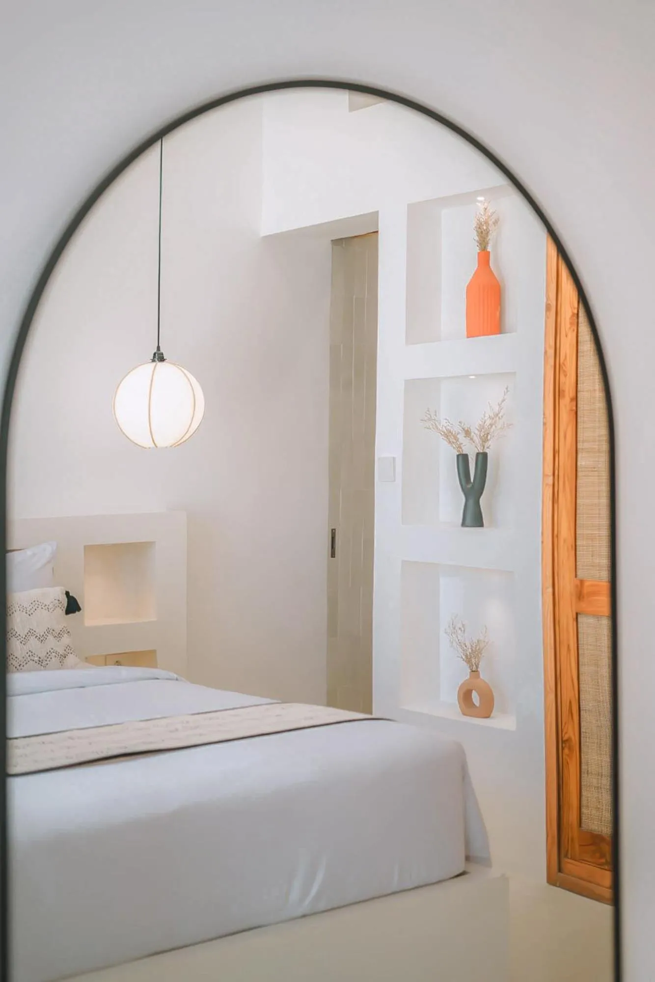 Bed in Villa Sunset and Sunrise - 2BR elegant villa in Central Canggu