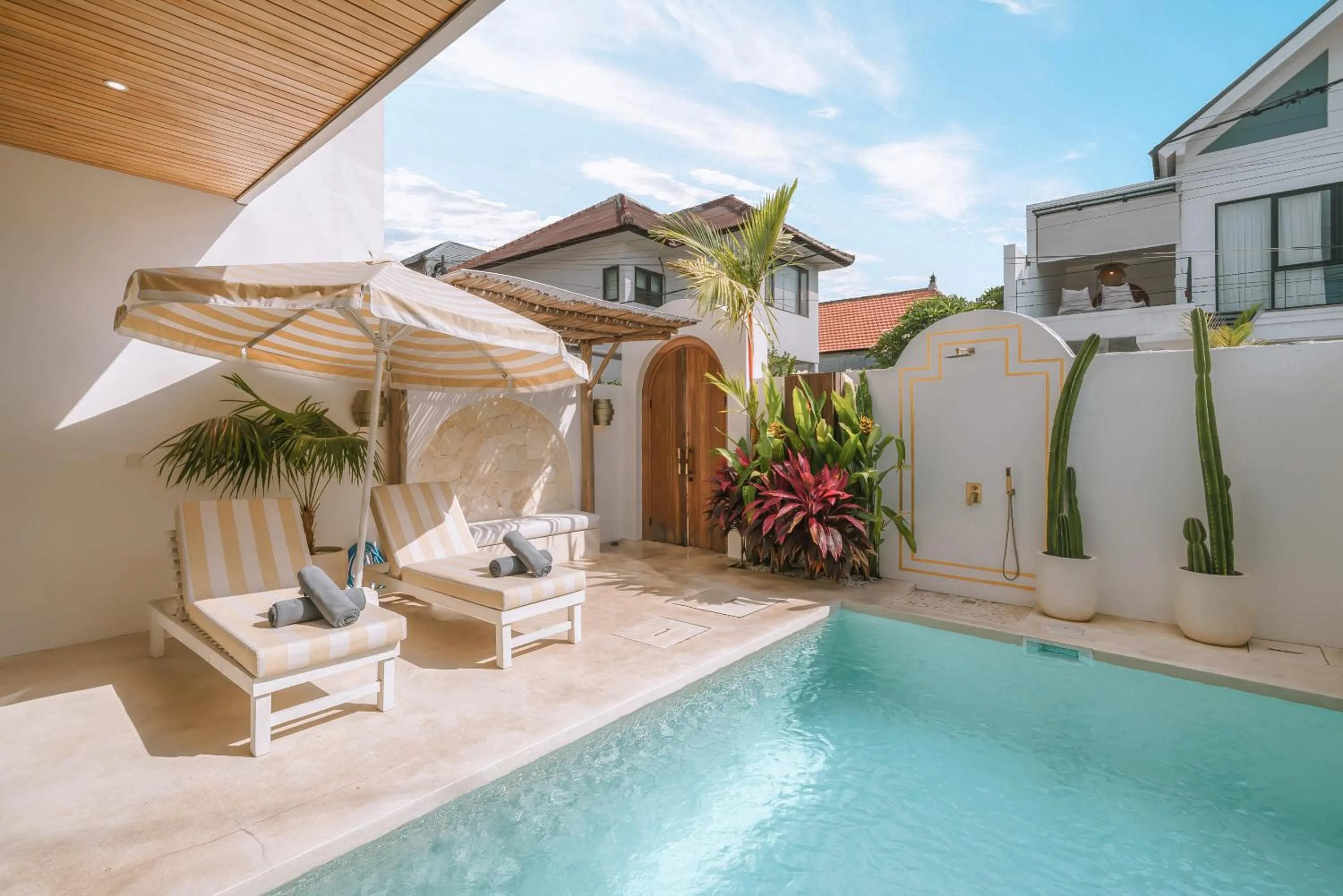 Day in Villa Sunset and Sunrise - 2BR elegant villa in Central Canggu