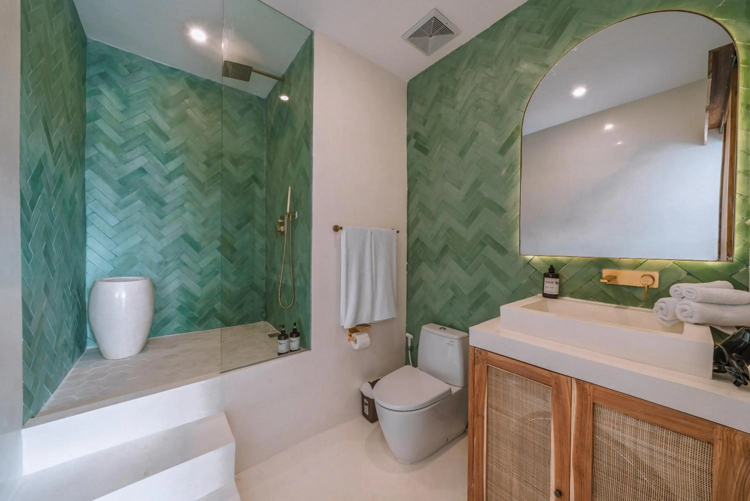 Shower in Villa Sunset and Sunrise - 2BR elegant villa in Central Canggu