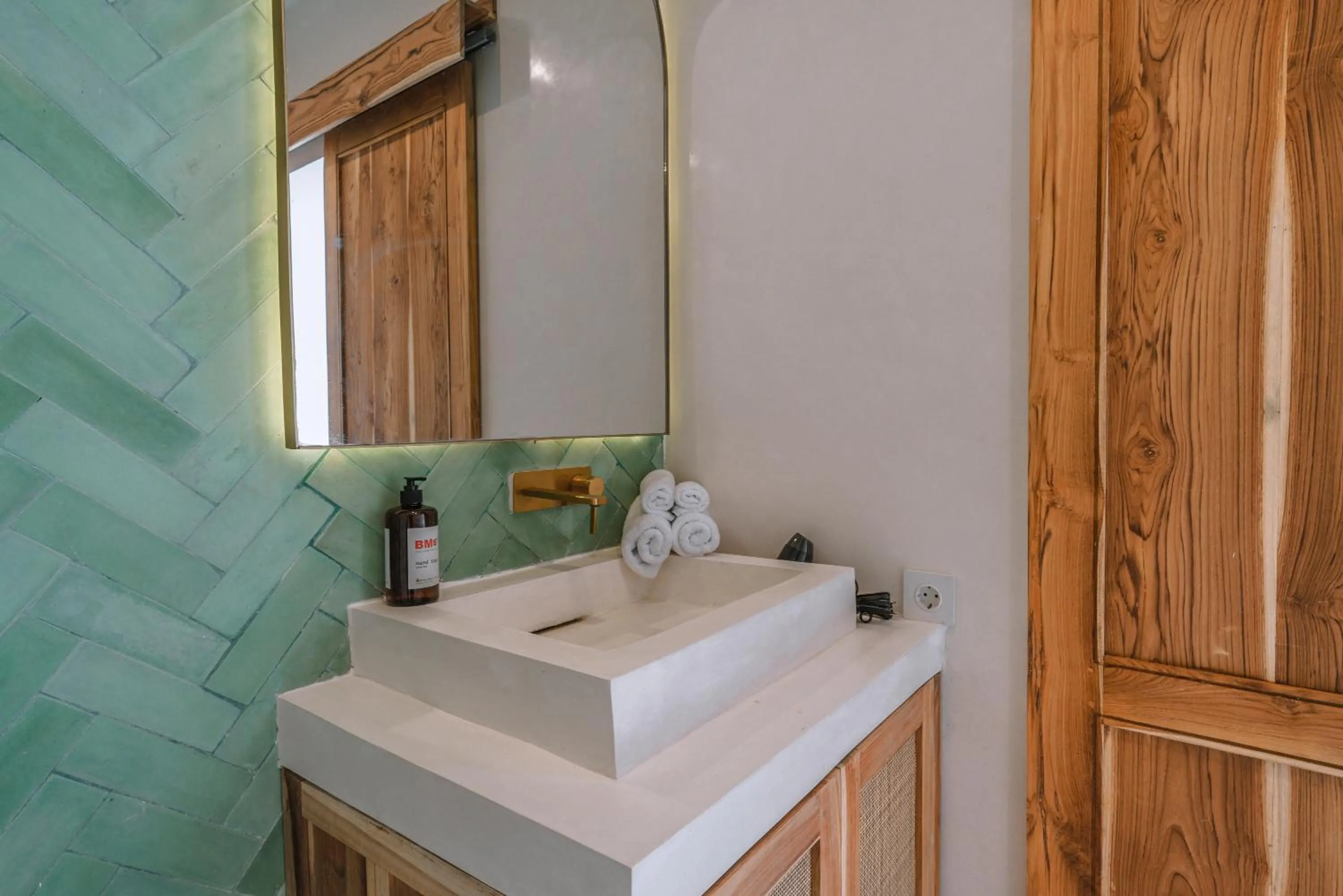 Villa Sunset and Sunrise - 2BR elegant villa in Central Canggu
