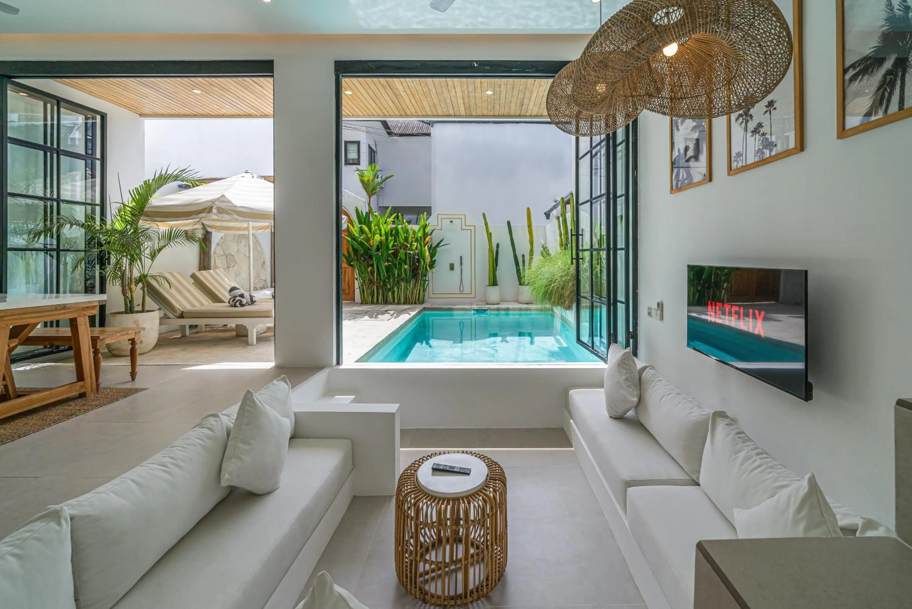 Villa Sunset and Sunrise - 2BR elegant villa in Central Canggu