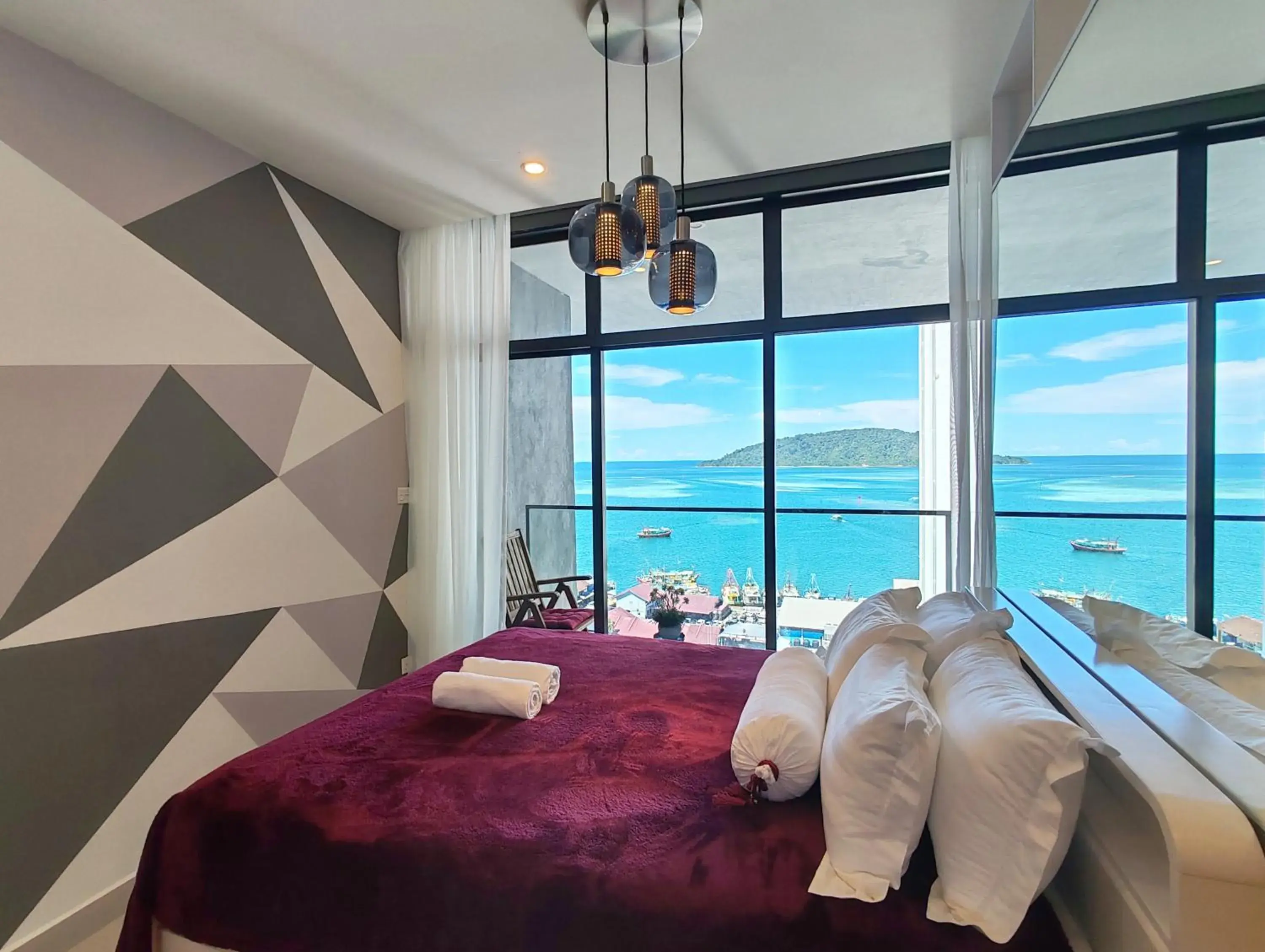 Bed in Seaview Bliss Studio By Tropical Elegance Bed in Seaview Bliss Studio By Tropical Elegance