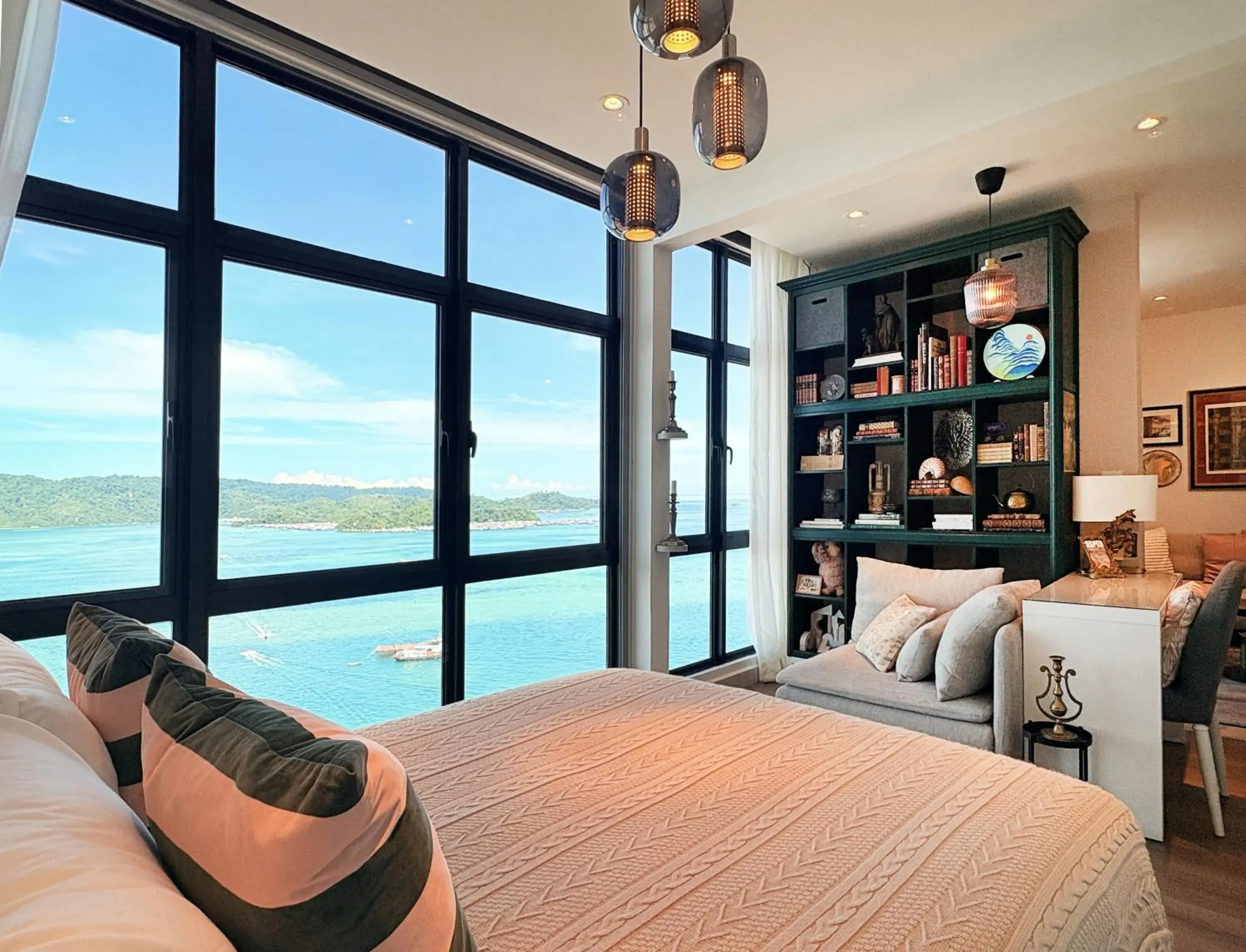 Bed in Seaview Bliss Studio By Tropical Elegance Bed in Seaview Bliss Studio By Tropical Elegance