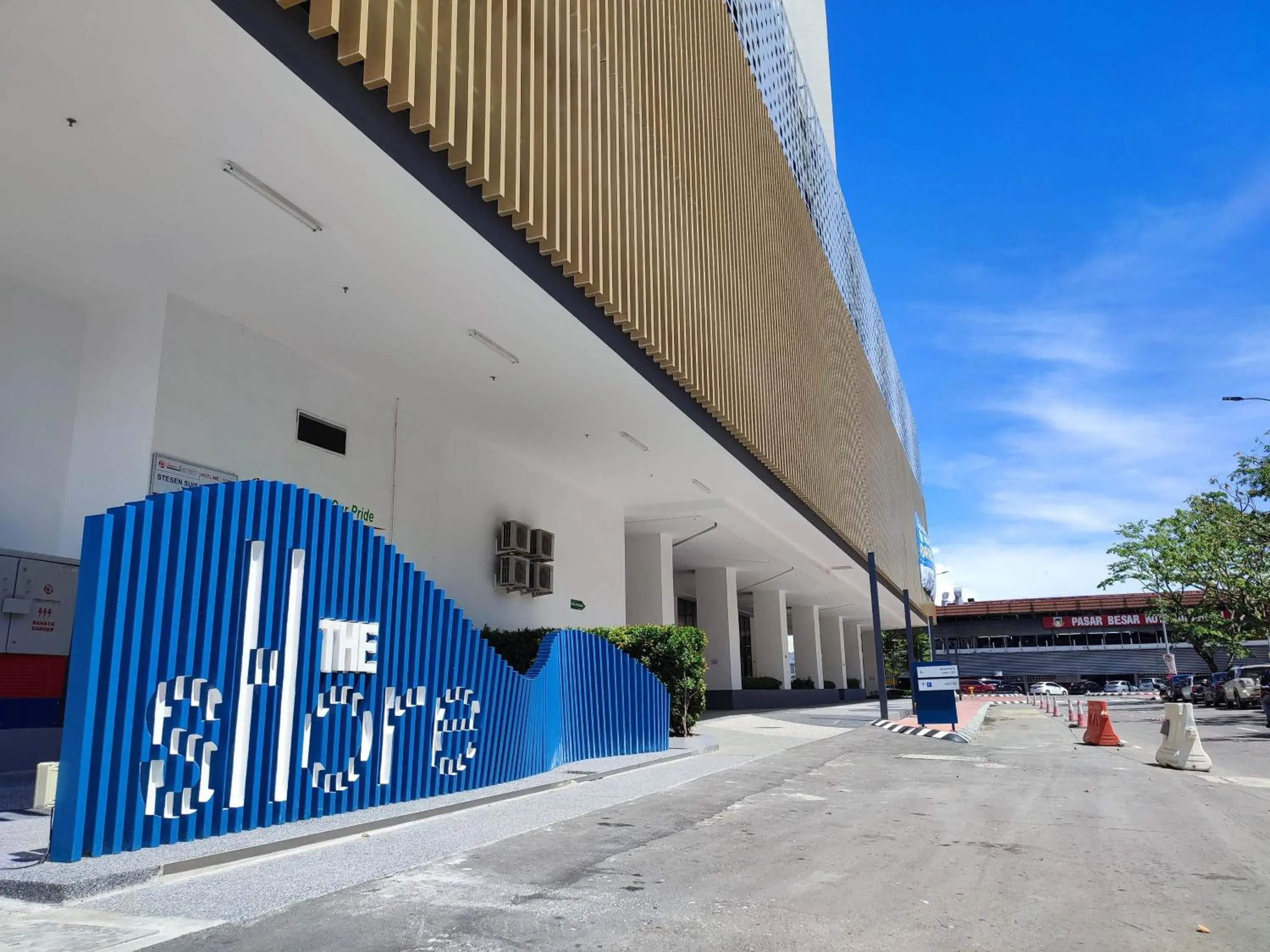 Property building in Seaview Bliss Studio By Tropical Elegance Property building in Seaview Bliss Studio By Tropical Elegance