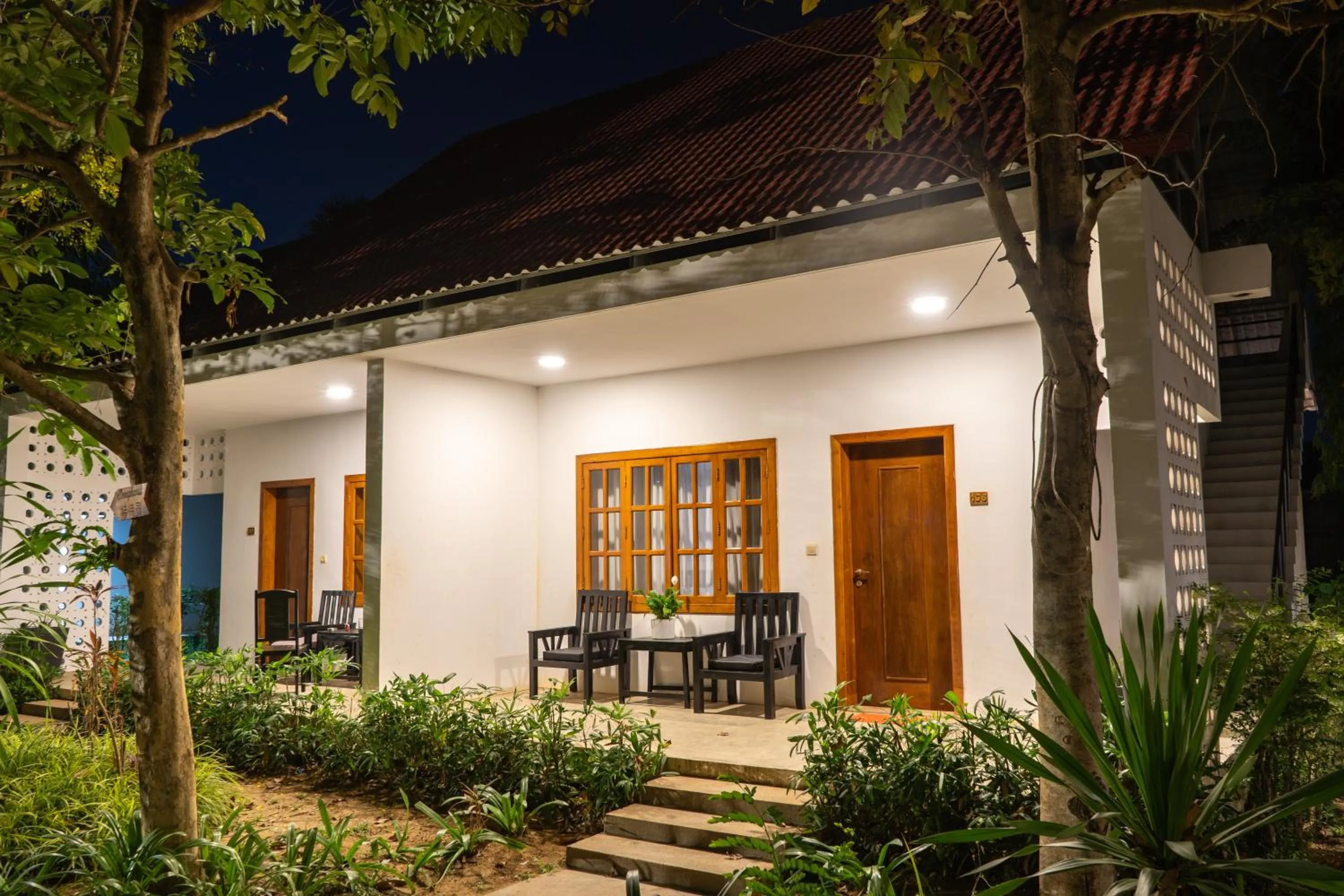 Night in Amazing Smile Angkor Resort