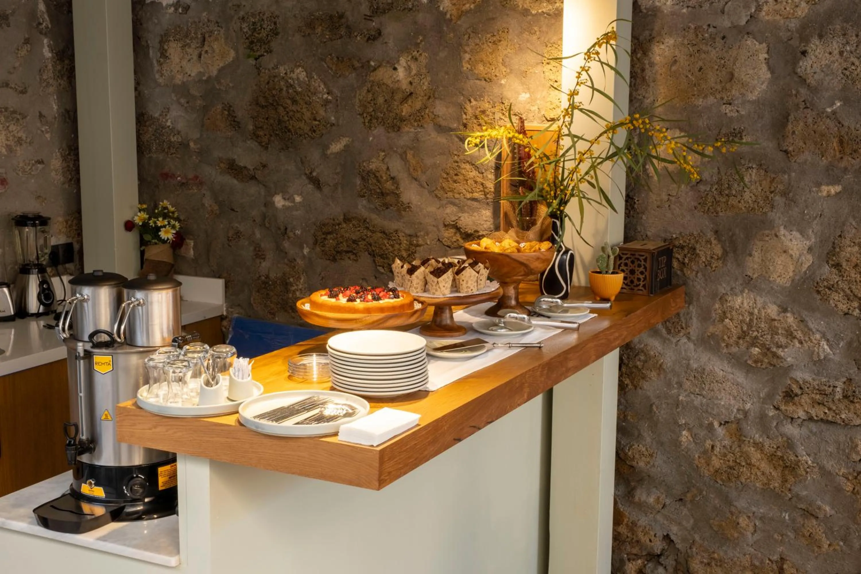 Coffee/tea facilities in Kotraba Alacati Hotel