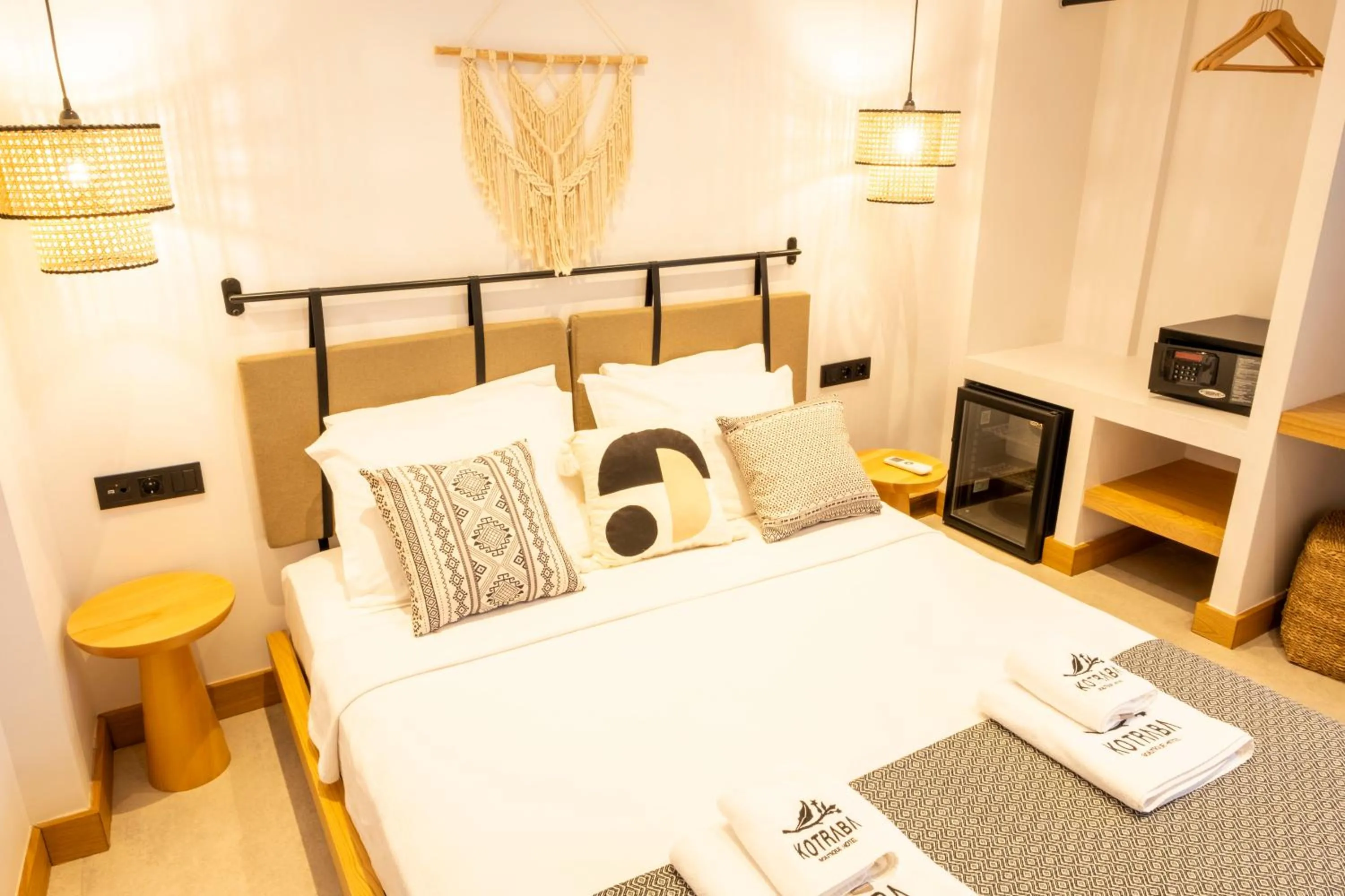Bed in Kotraba Alacati Hotel