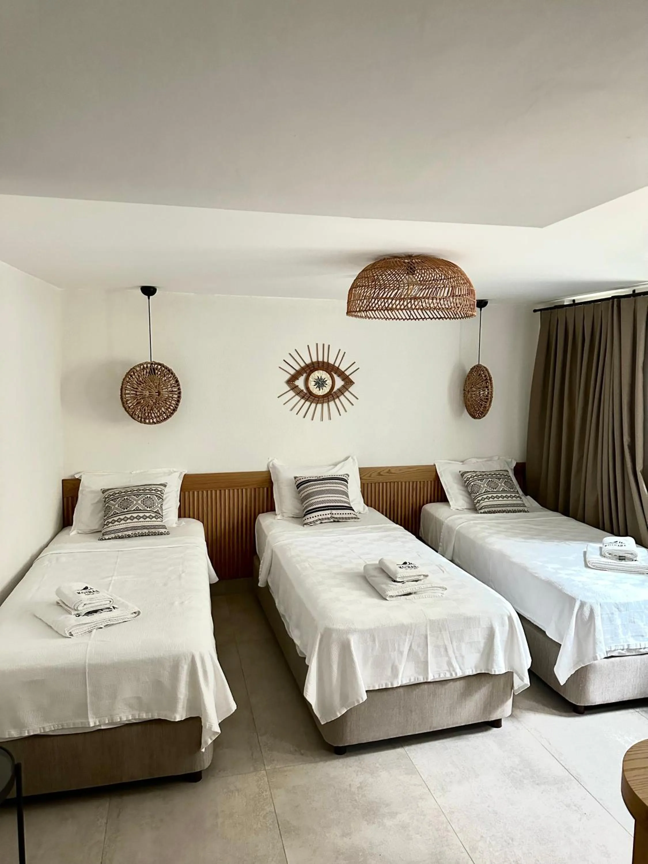 Photo of the whole room, Bed in Kotraba Alacati Hotel