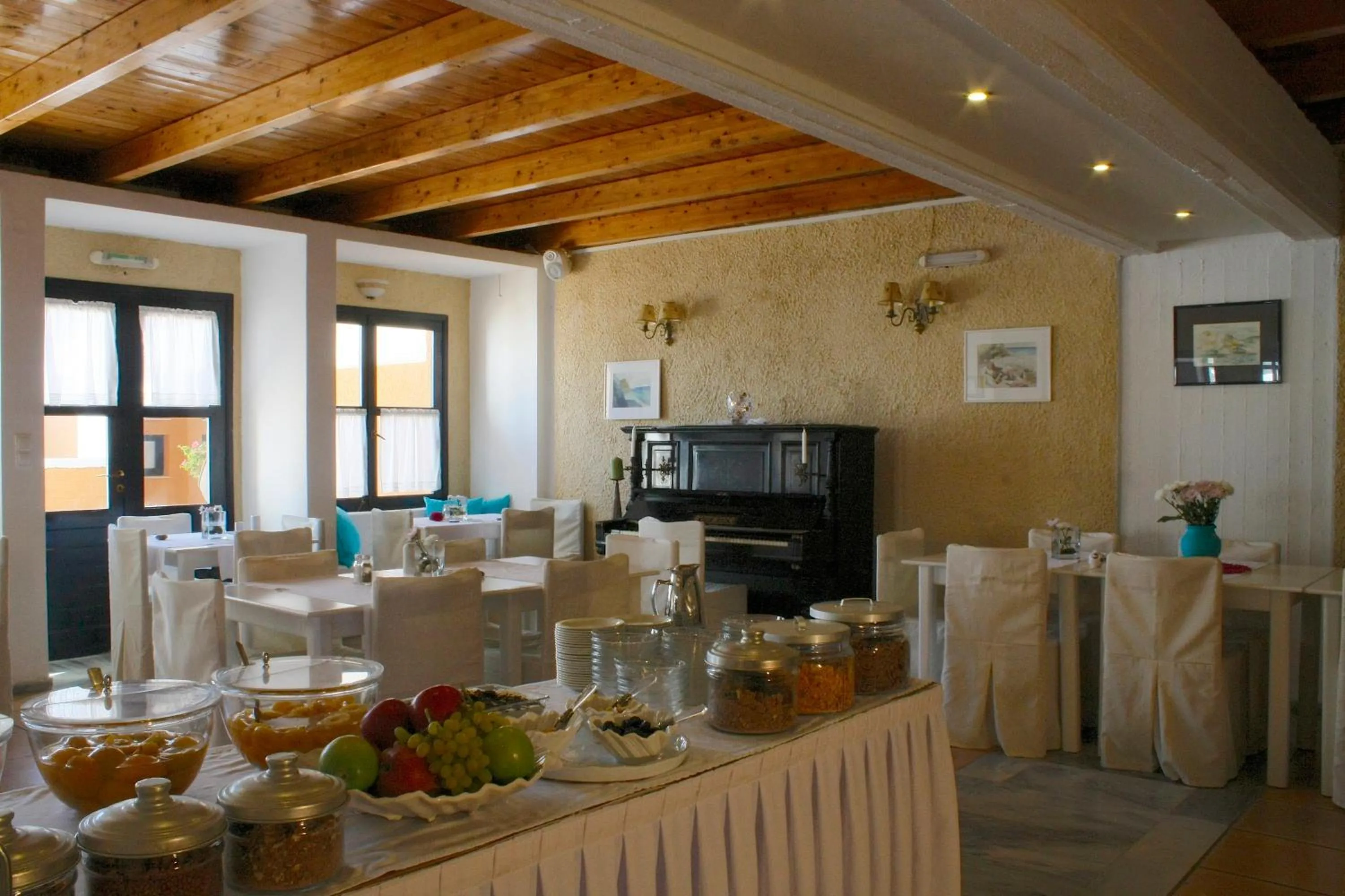 Restaurant/places to eat in Mare Vista Hotel - Epaminondas