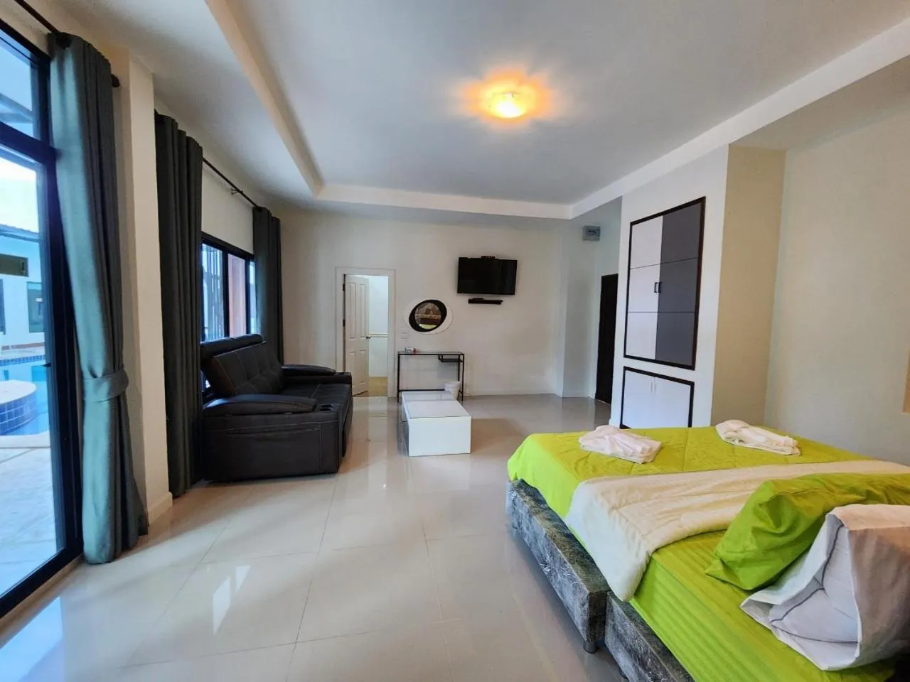 Bed in Cordelia Resort Sam Roi Yot