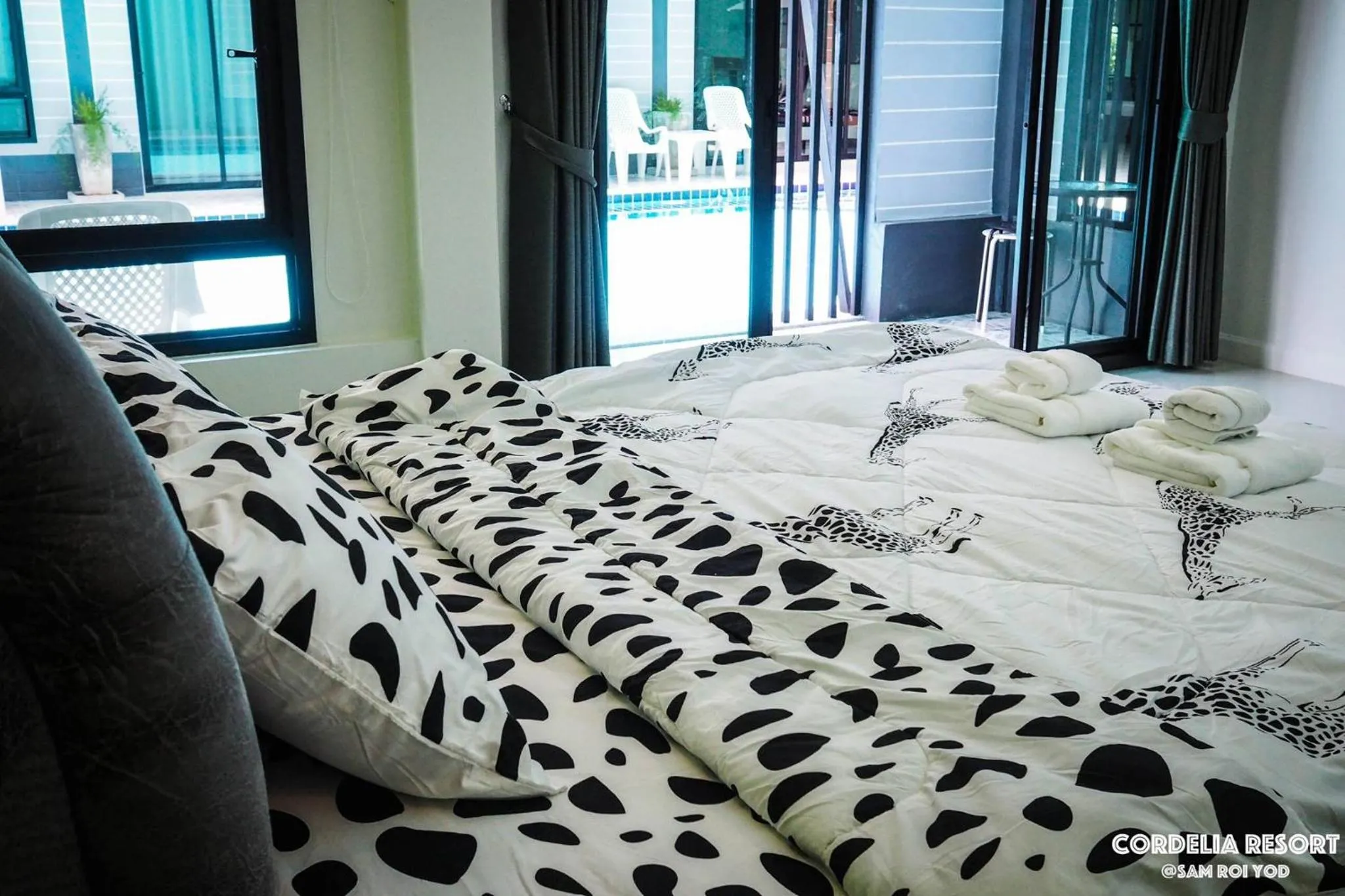 Bed in Cordelia Resort Sam Roi Yot