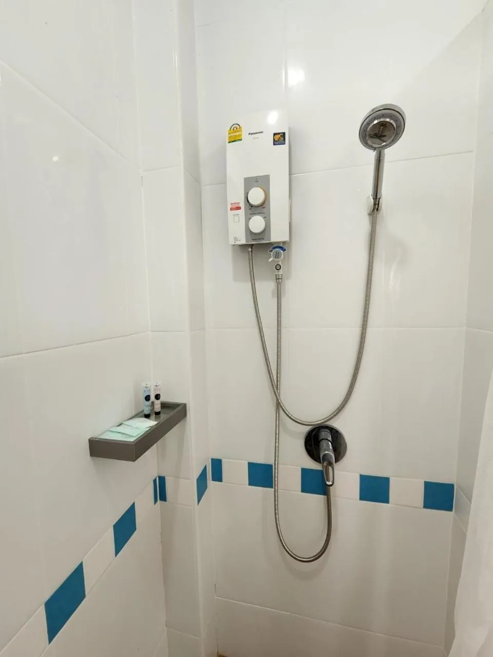 Shower in Cordelia Resort Sam Roi Yot