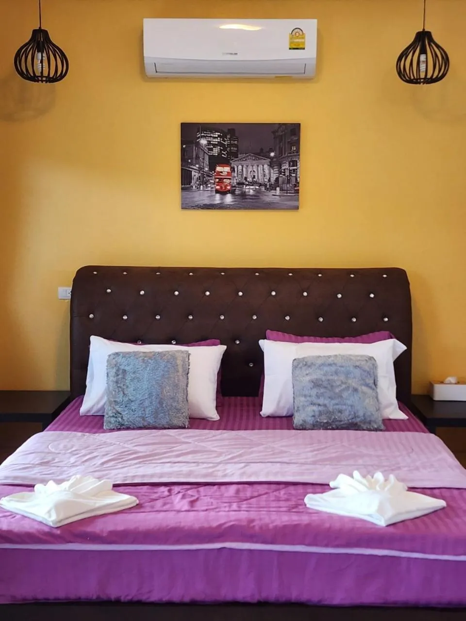 Bed in Cordelia Resort Sam Roi Yot