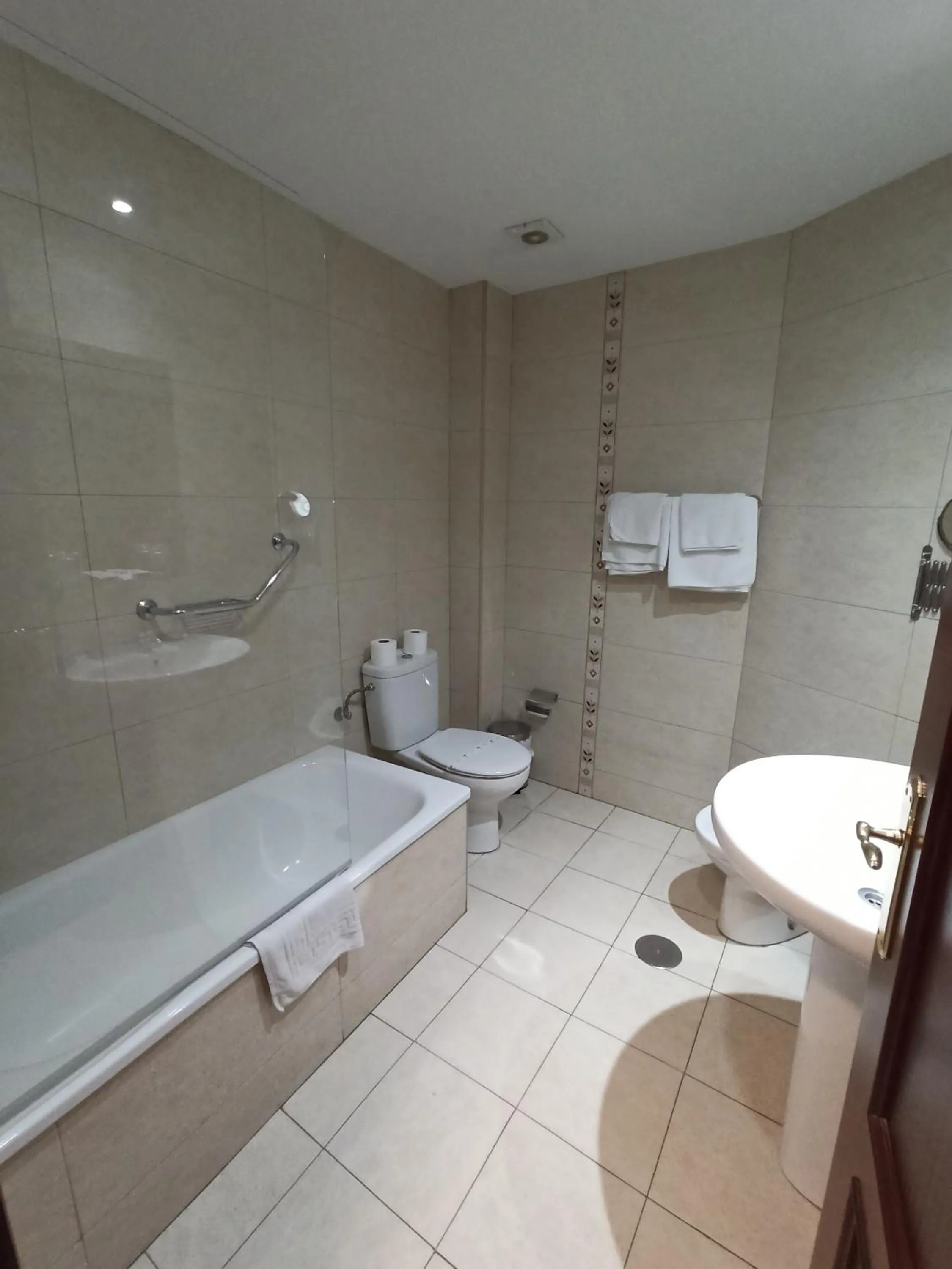 Bathroom in Hotel Águila Real