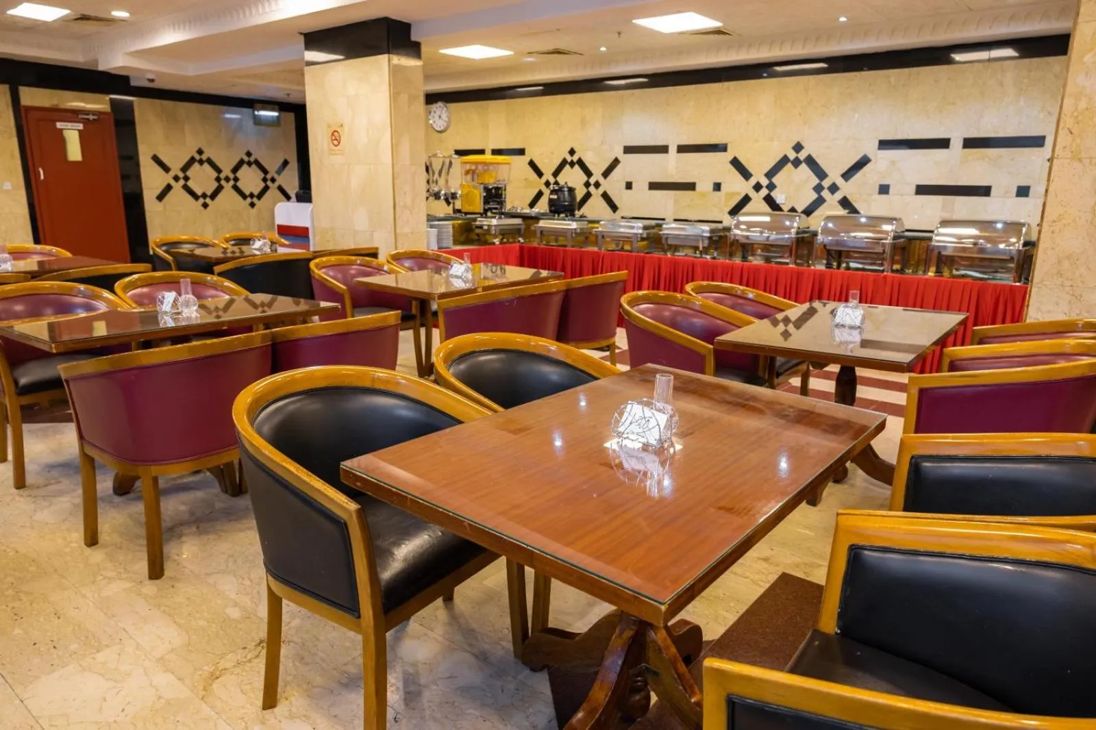 Restaurant/places to eat in Three 888 Hotel