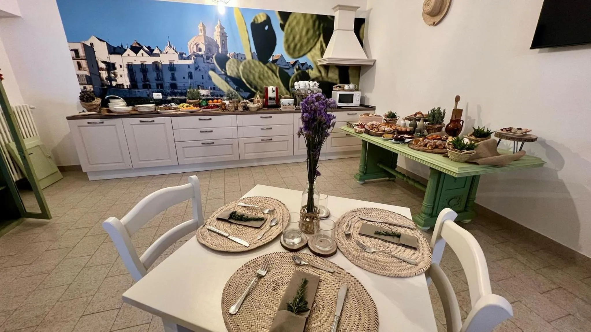 Dining area in B&B Villa Maggi