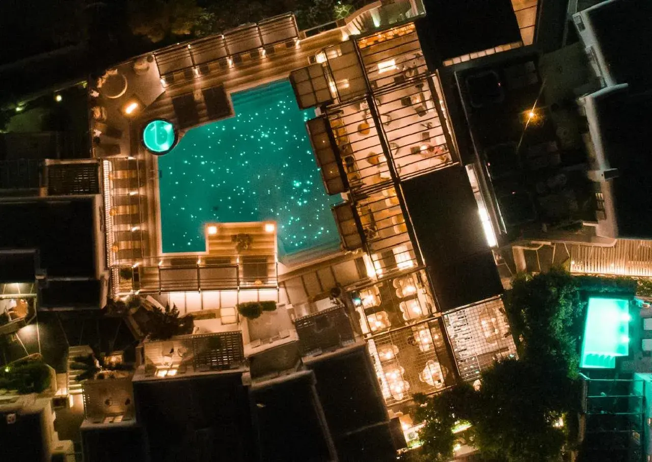 Pool view in Semeli Hotel Mykonos Pool view in Semeli Hotel Mykonos