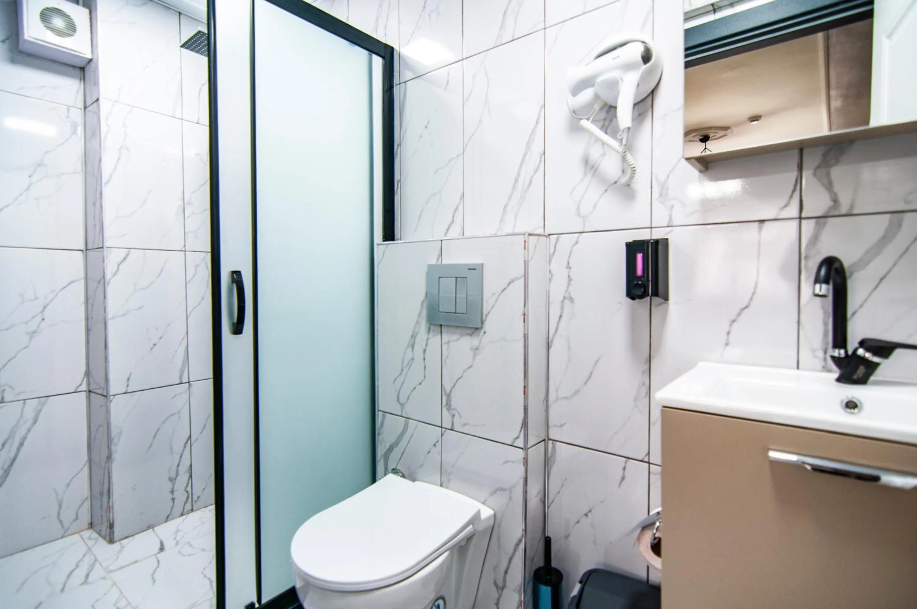 Shower in Naif Bey Hotel