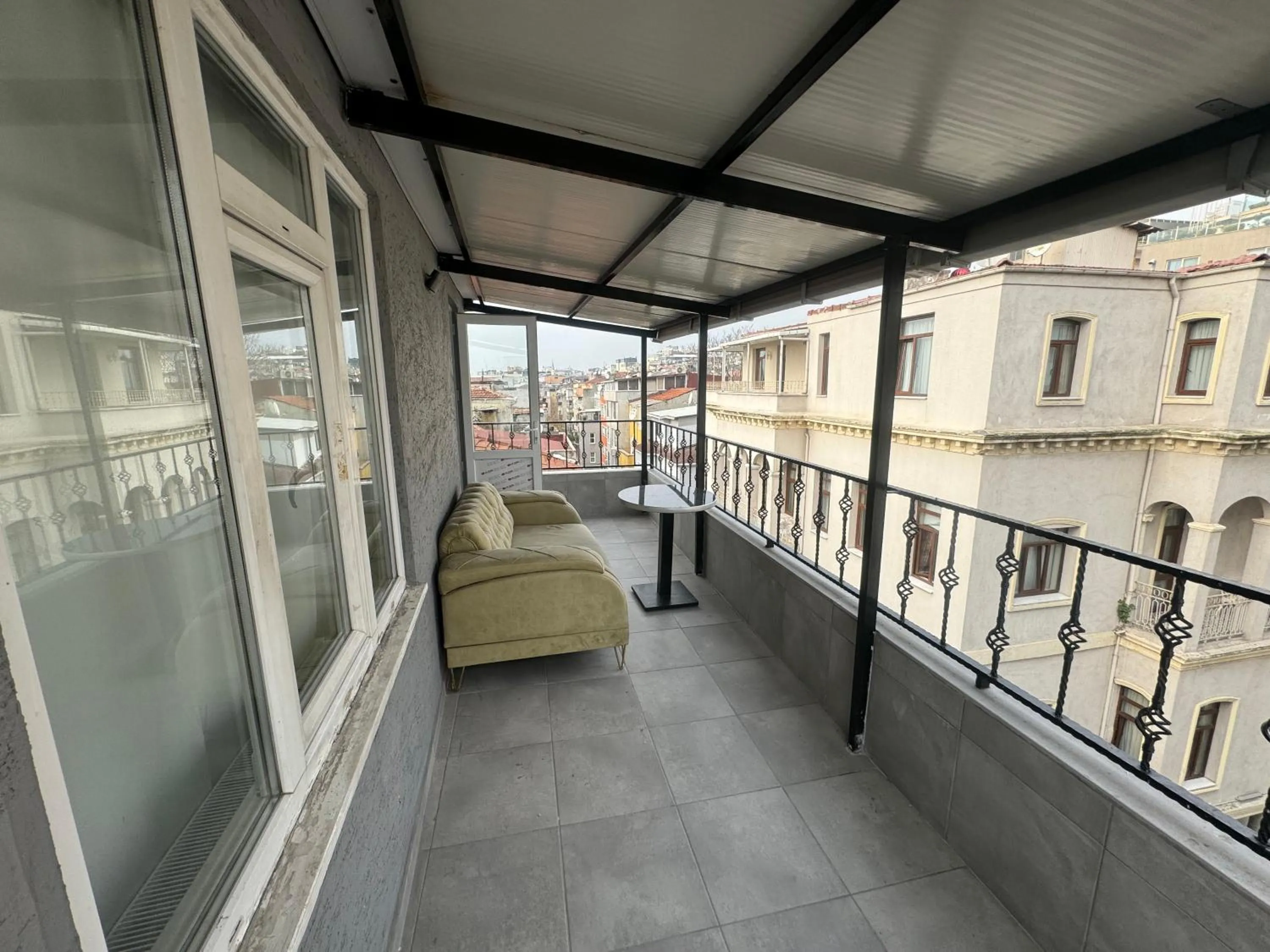 Day in Naif Bey Hotel