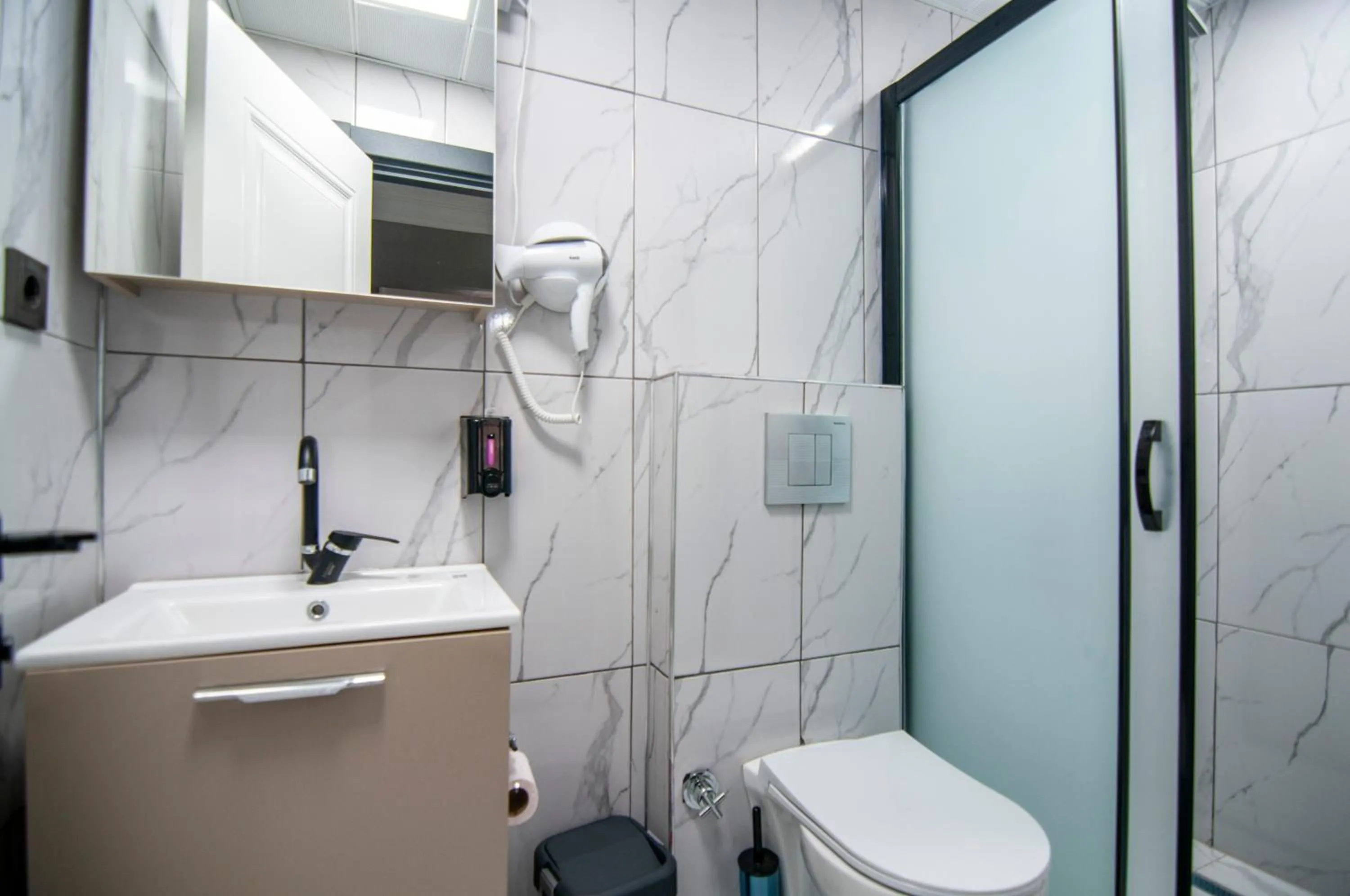 Shower in Naif Bey Hotel