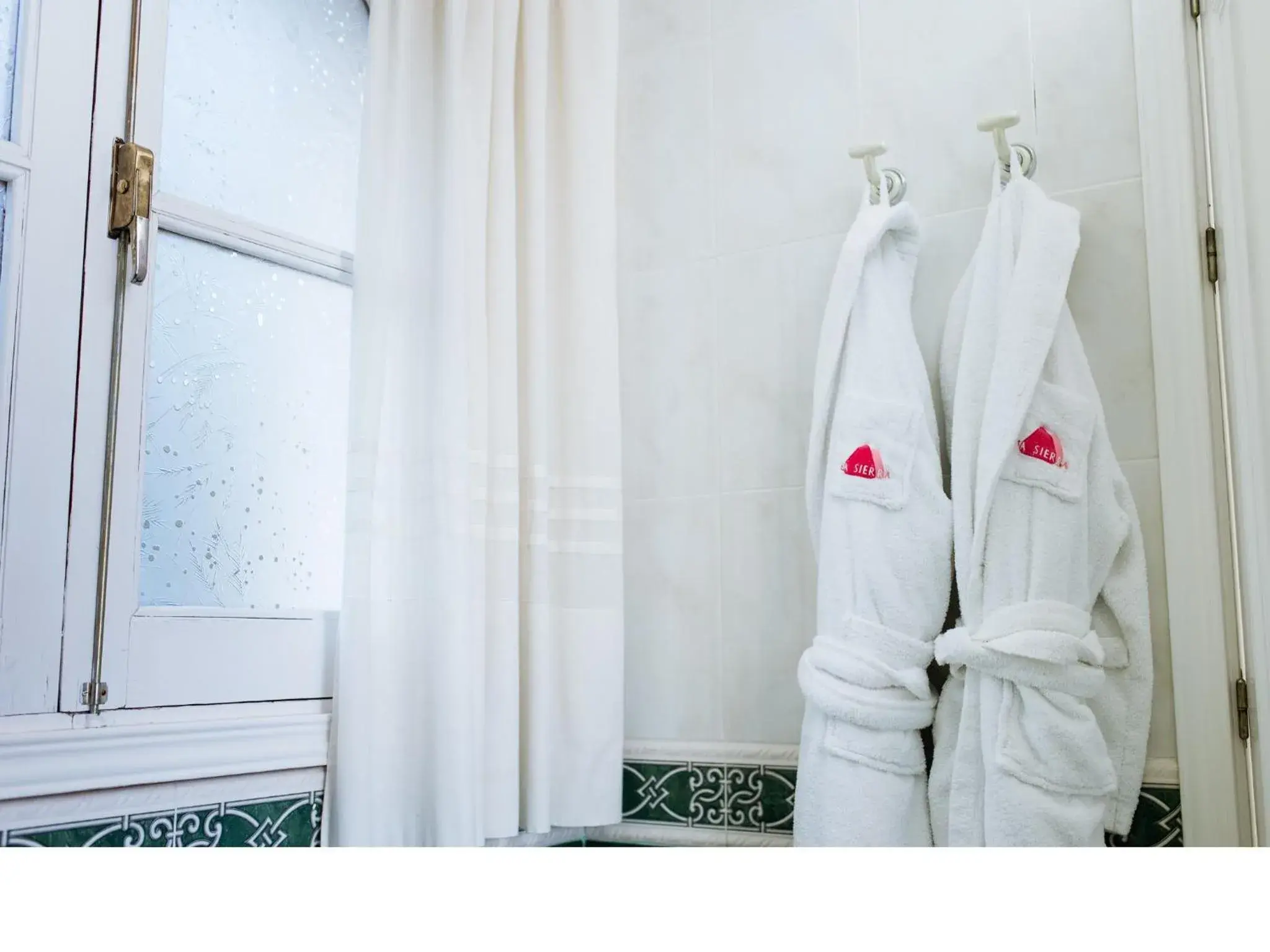 Photo of the whole room in La Sierra Photo of the whole room in La Sierra