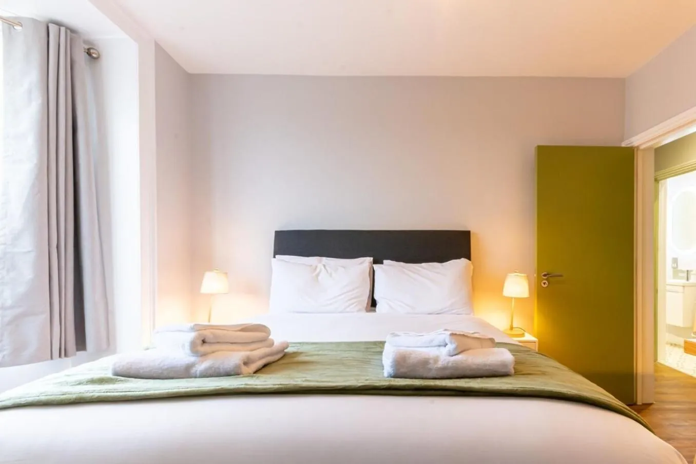 Bedroom, Bed in Old Town Trinity Apt No 3 By Adliv