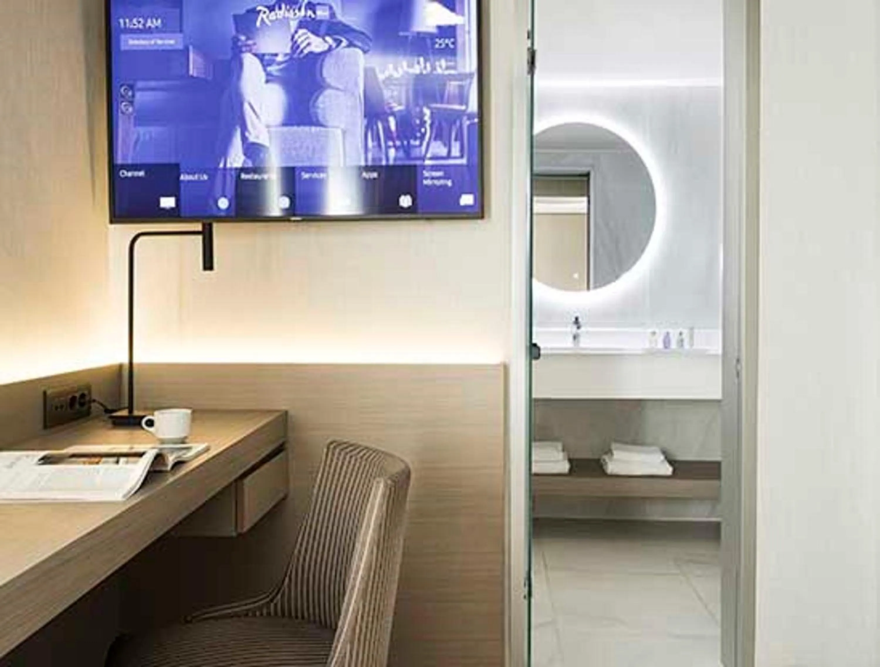 Bathroom in Radisson Blu Park Hotel Athens