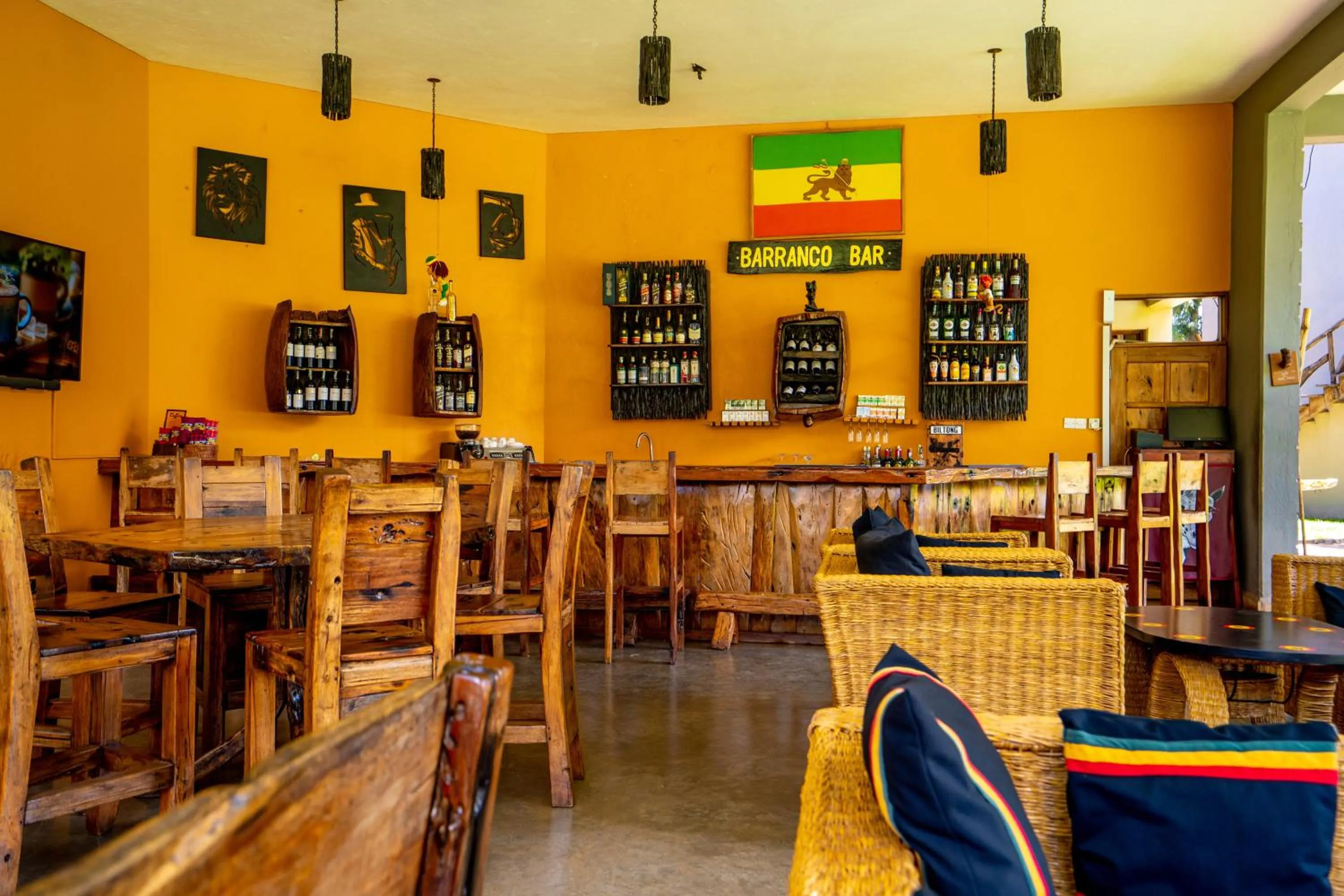 Lounge or bar in Weru Weru River Lodge