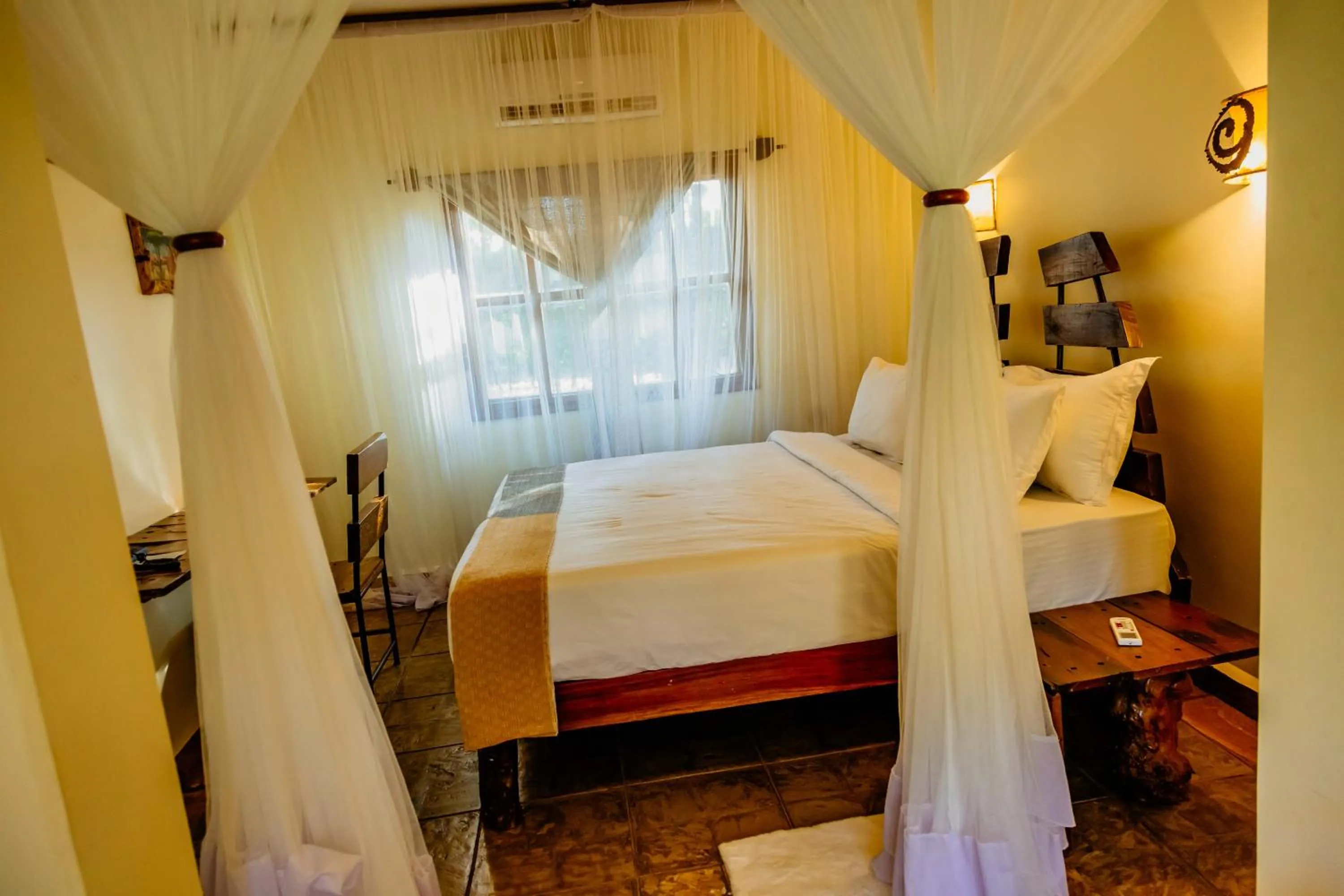 Bedroom, Bed in Weru Weru River Lodge