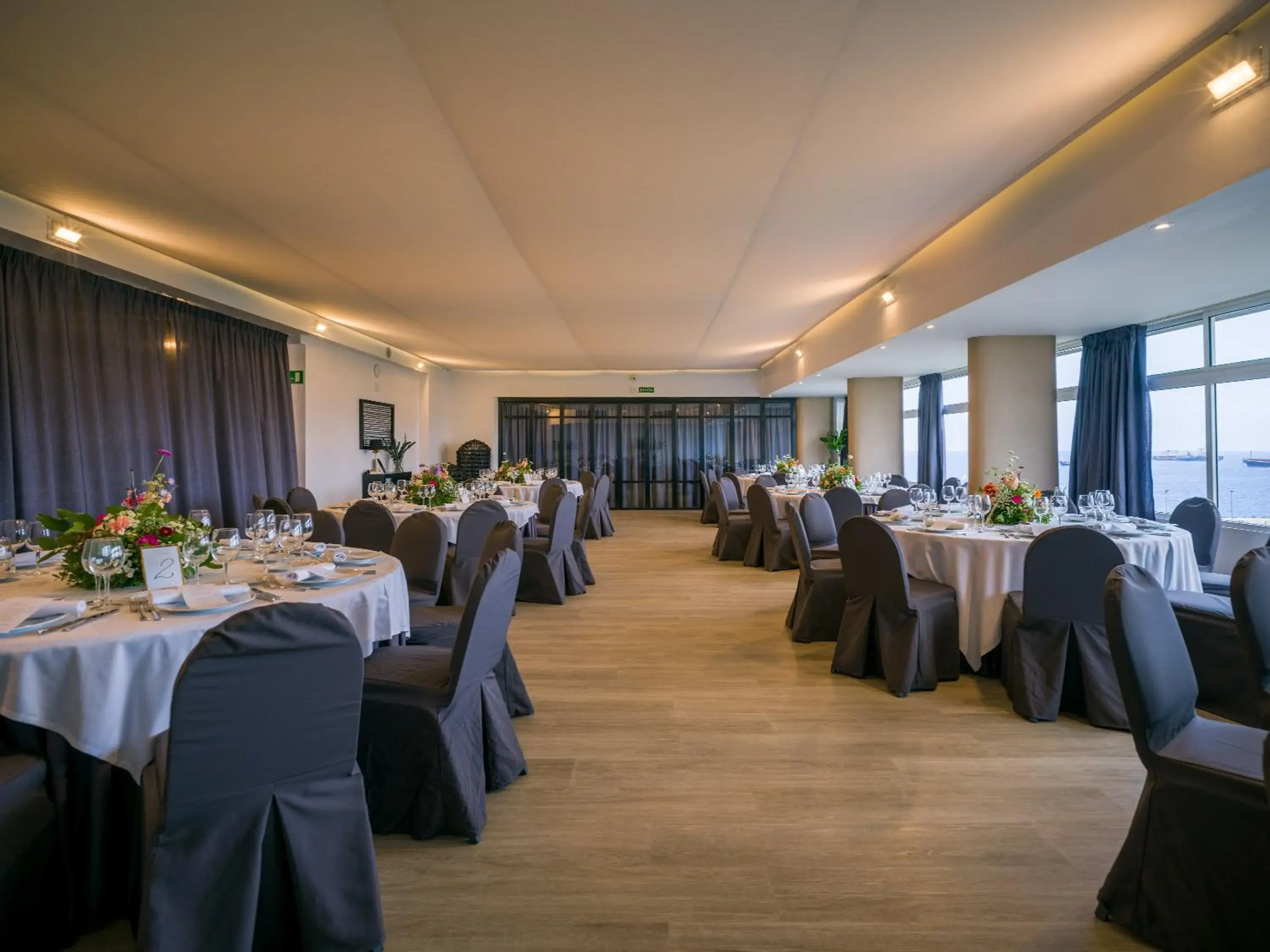 Restaurant/places to eat in Sercotel Hotel Parque Restaurant/places to eat in Sercotel Hotel Parque