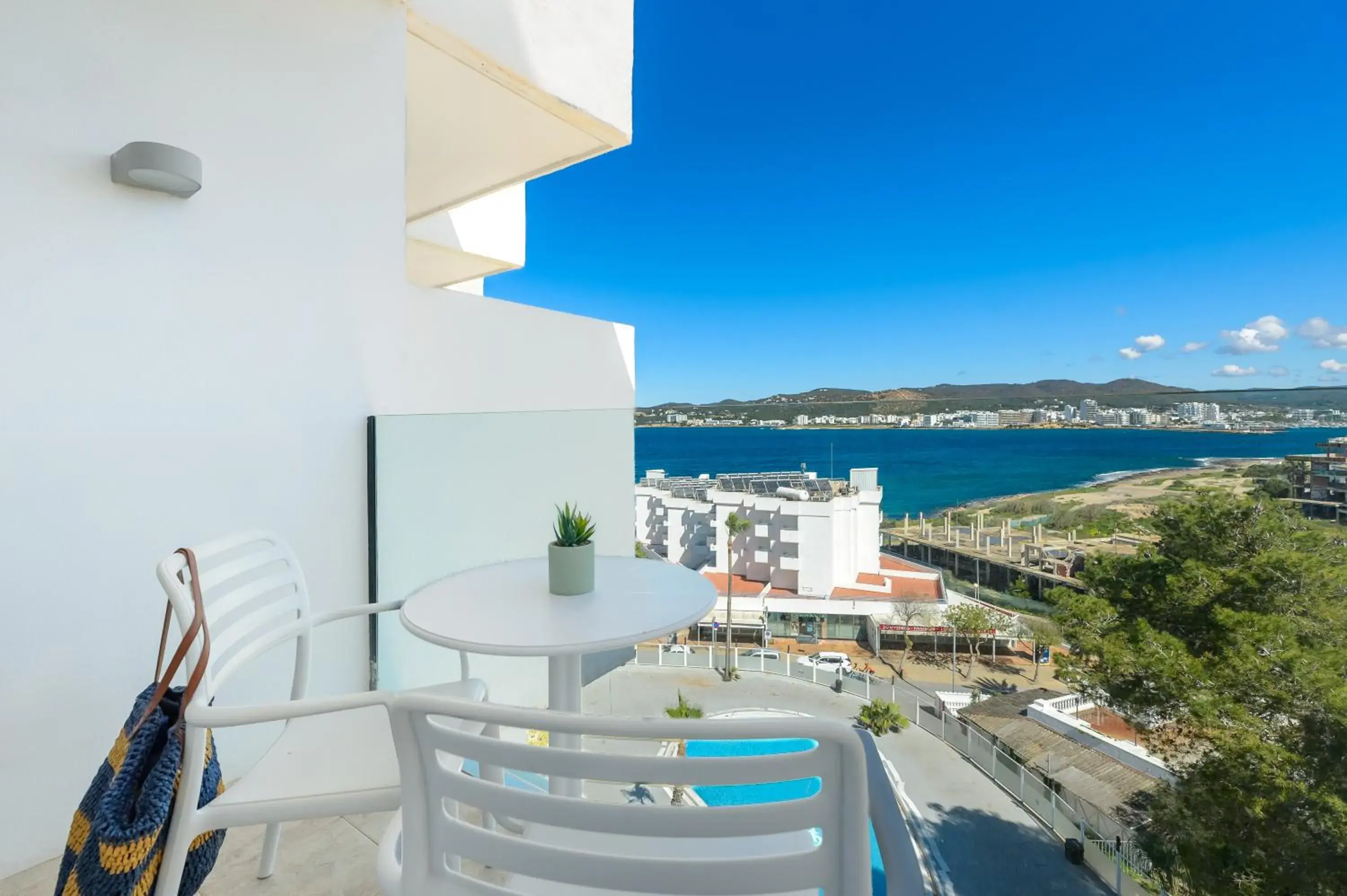 Superior Twin Room with Sea View - single occupancy in Hotel Vibra Riviera Superior Twin Room with Sea View - single occupancy in Hotel Vibra Riviera