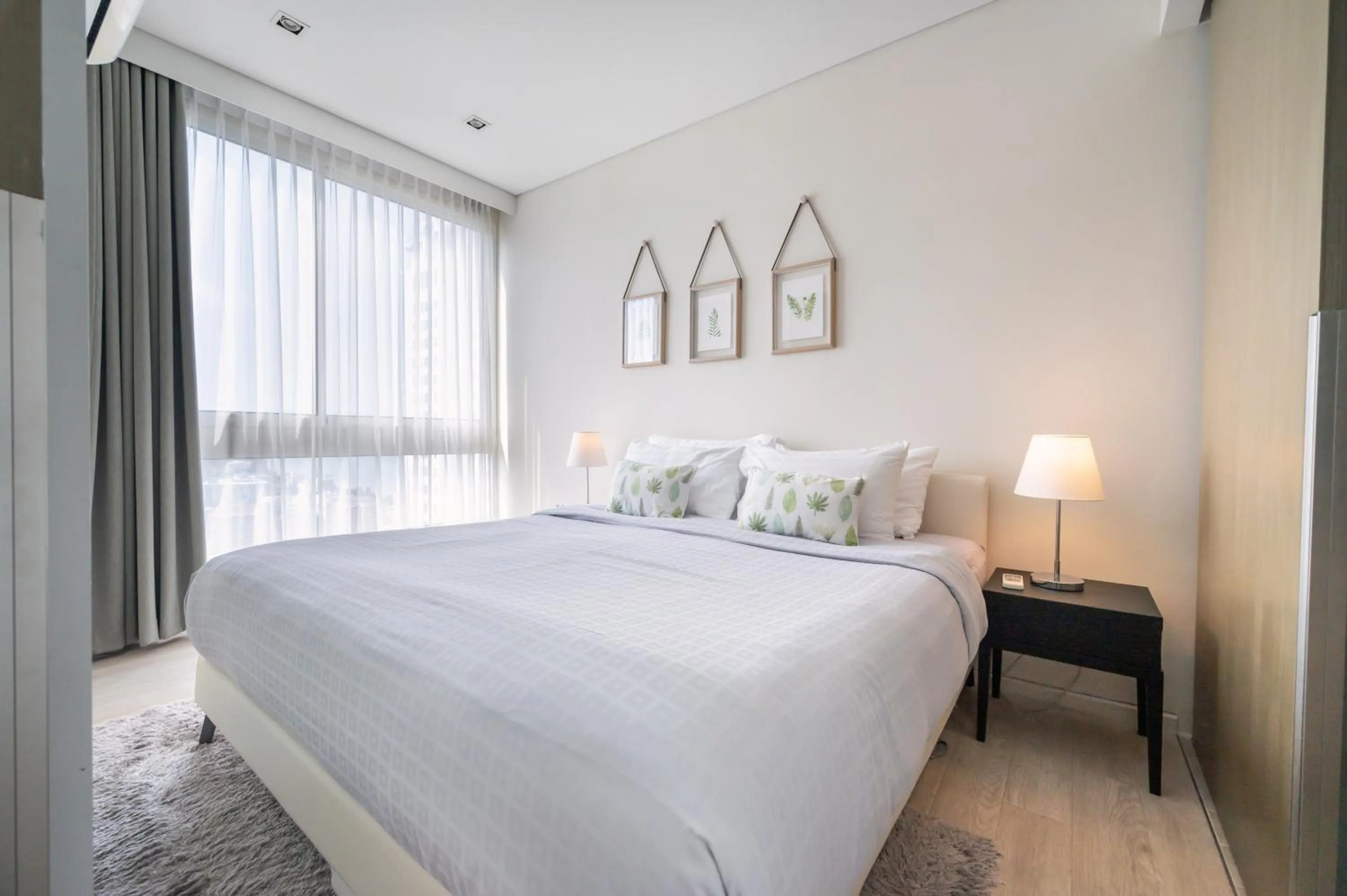 Bed in 2BR Family Condo - Veranda Pattaya - Beachfront