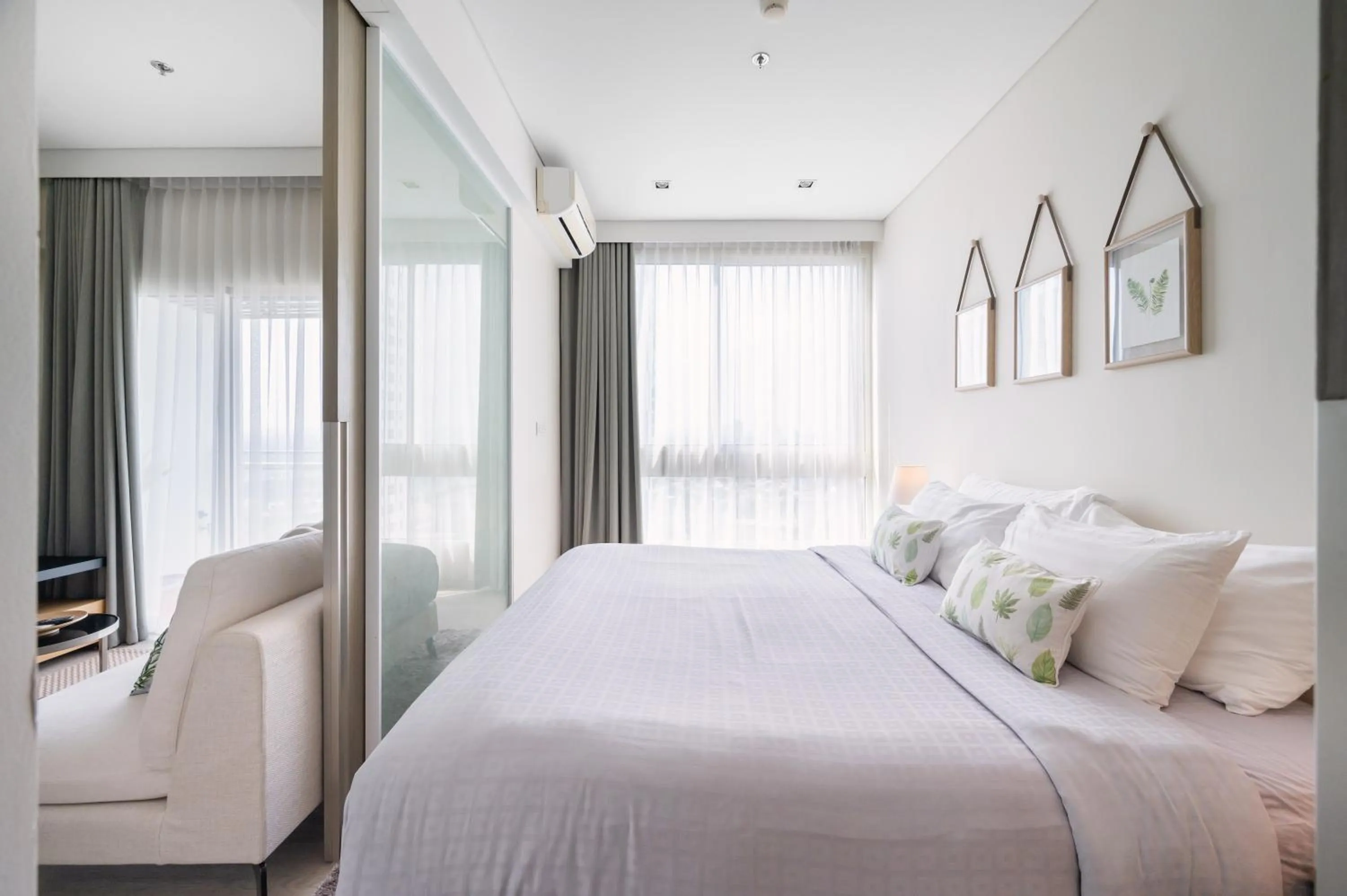 Bed in 2BR Family Condo - Veranda Pattaya - Beachfront