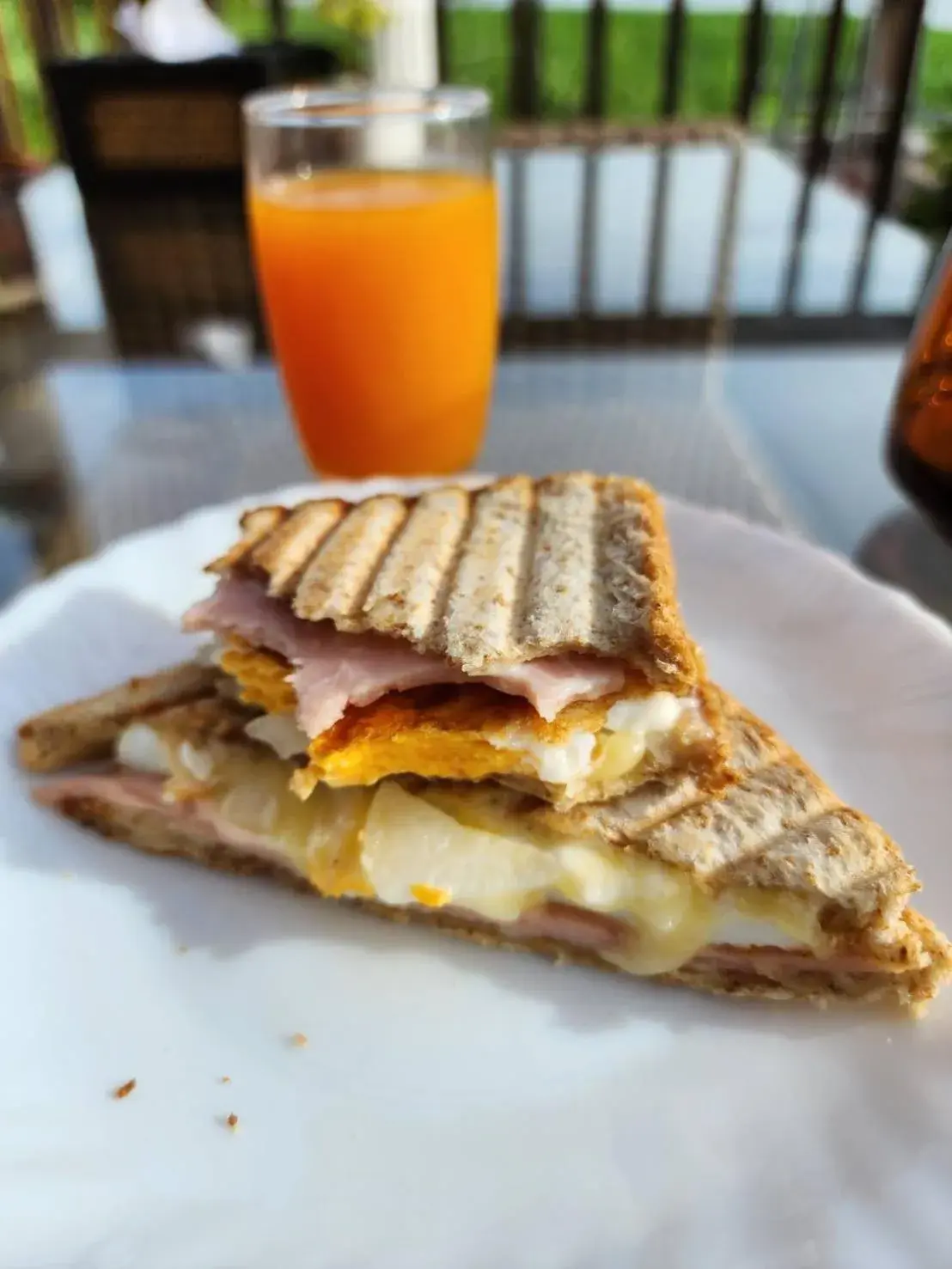 Food and drinks in RuenKijja Food and drinks in RuenKijja